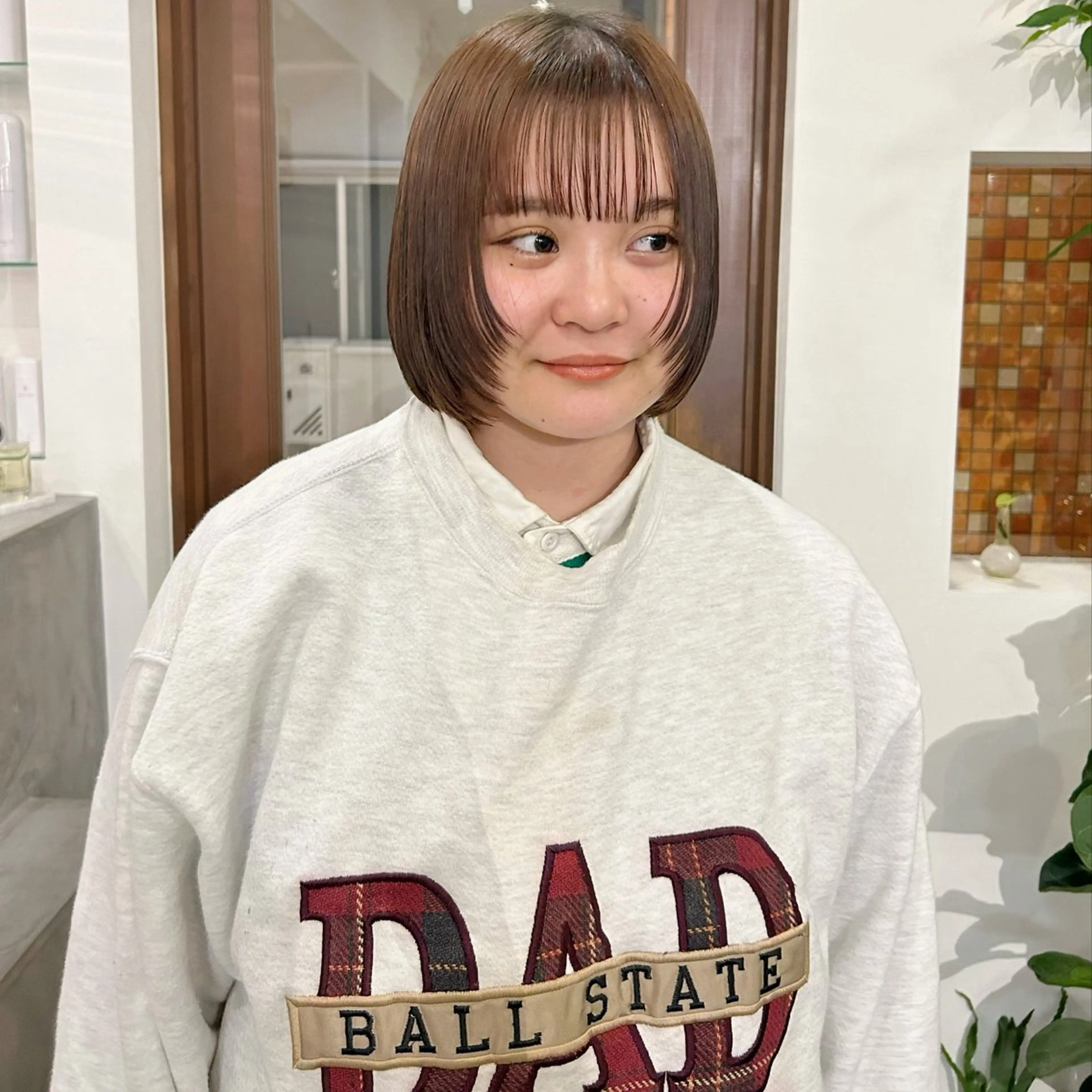 ショート ボブ 顔まわりレイヤー レイヤーカット 谷澤 朋佳のヘアスタイル