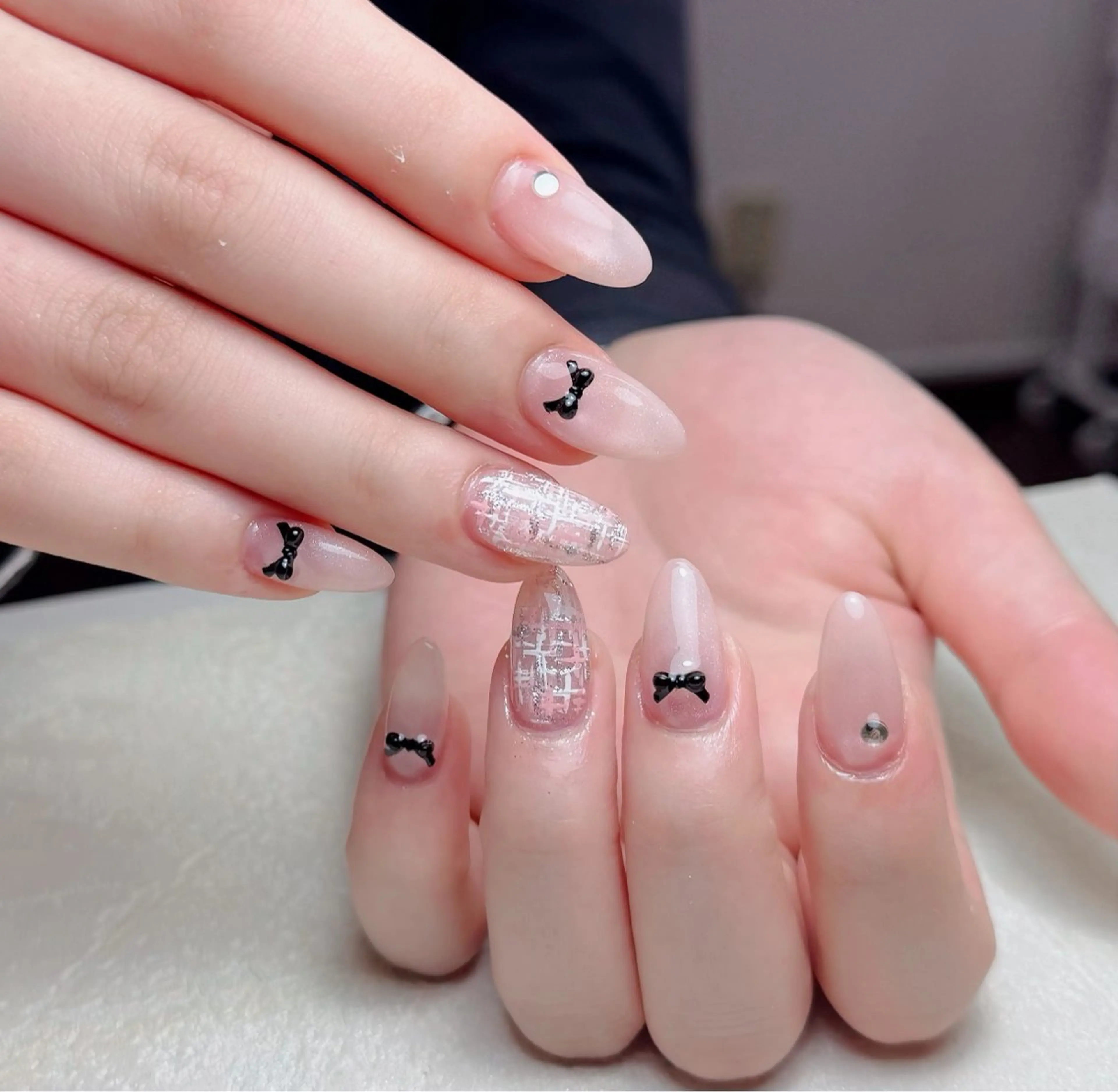 ネイル アートネイル 長さ出し フレンチネイル ジェルネイル ガーリー ハンドネイル 中野駅から2分 MEO NAILのネイルデザイン