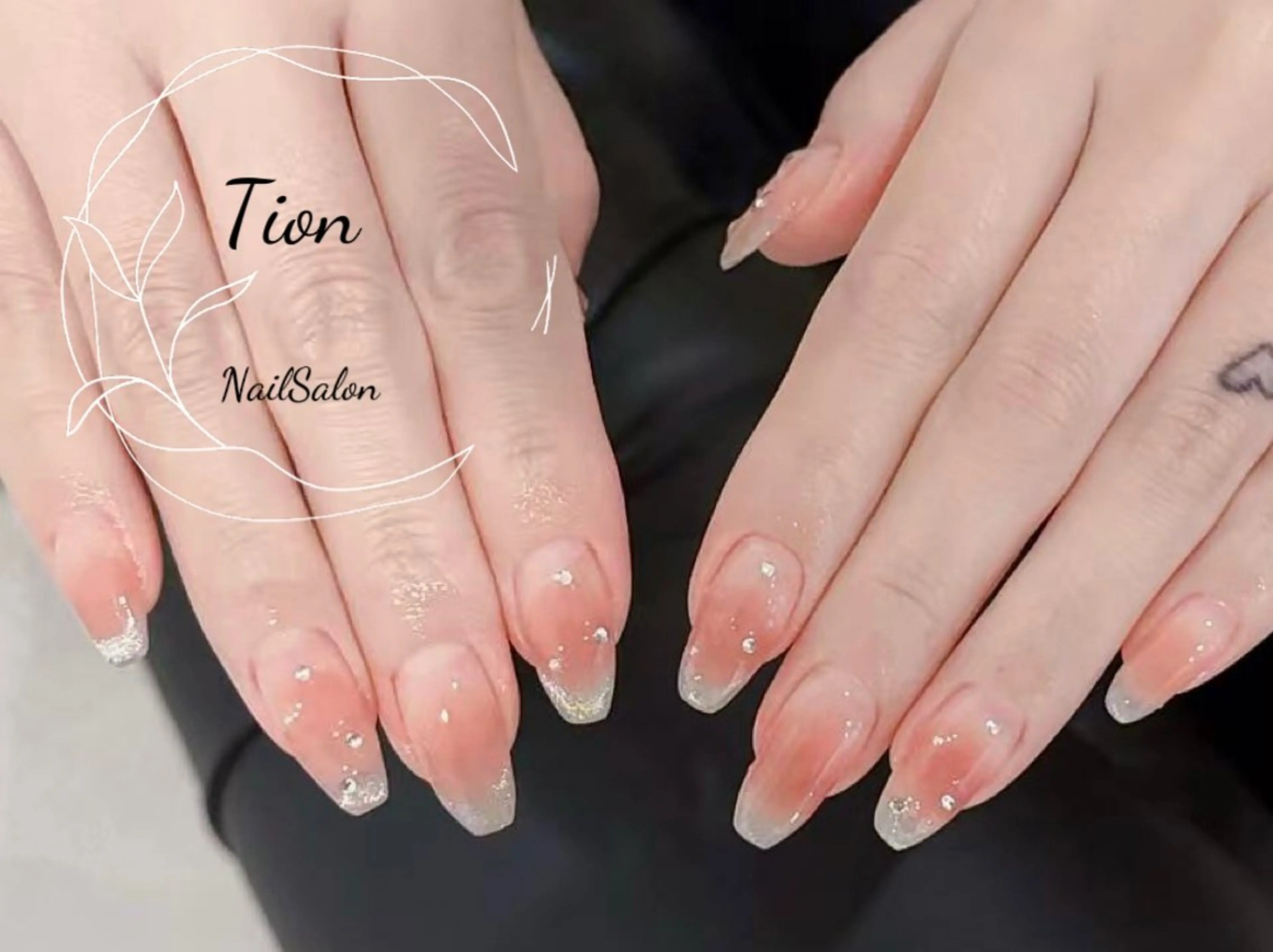 ネイル チークネイル 長さ出し フットネイル フレンチネイル ジェルネイル Nailsalon Tion武蔵小杉店のネイルデザイン