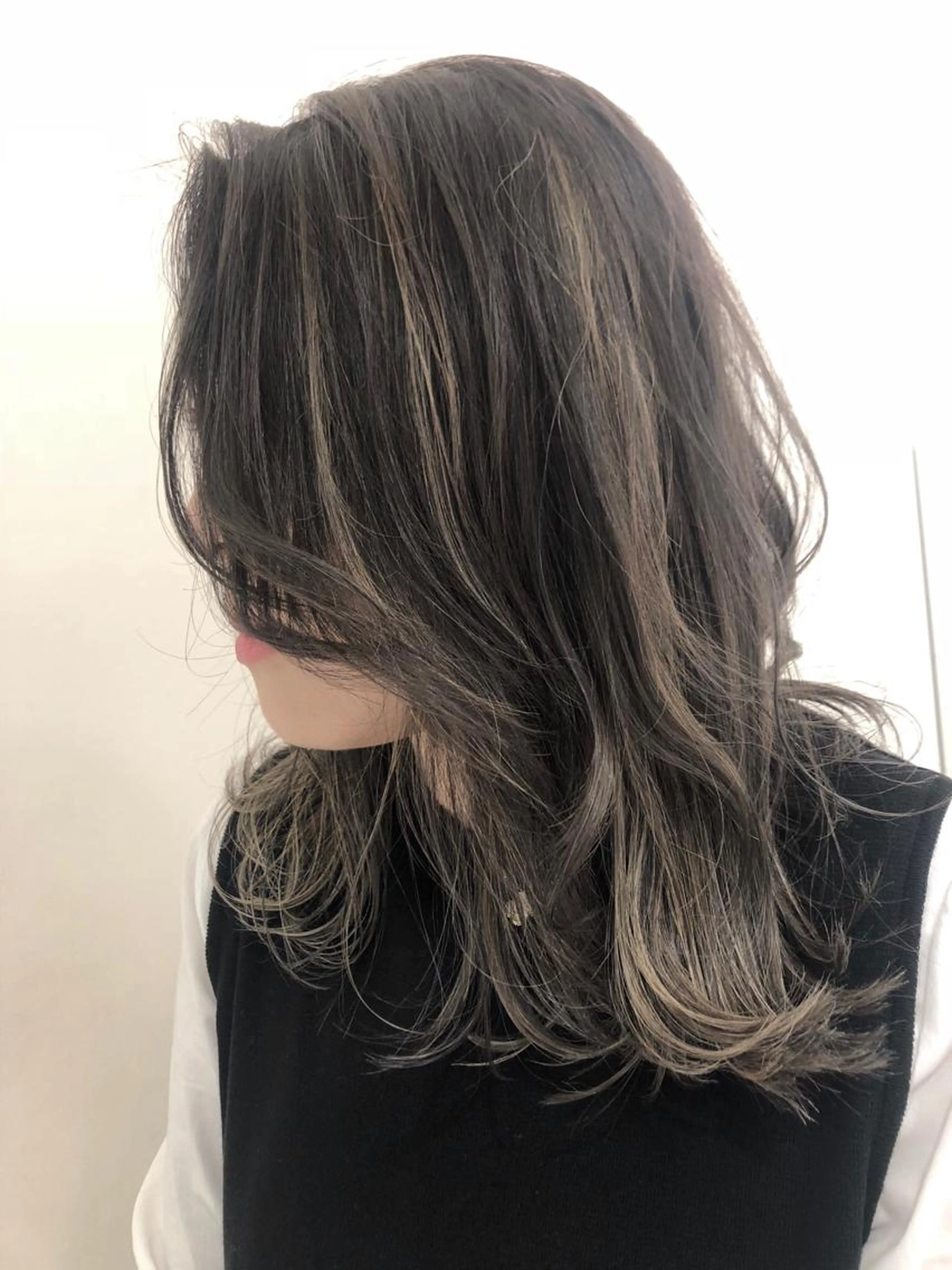 「人気No.1メニュー」カット＋カラー＋オージュアトリートメント14040円→8580円の写真