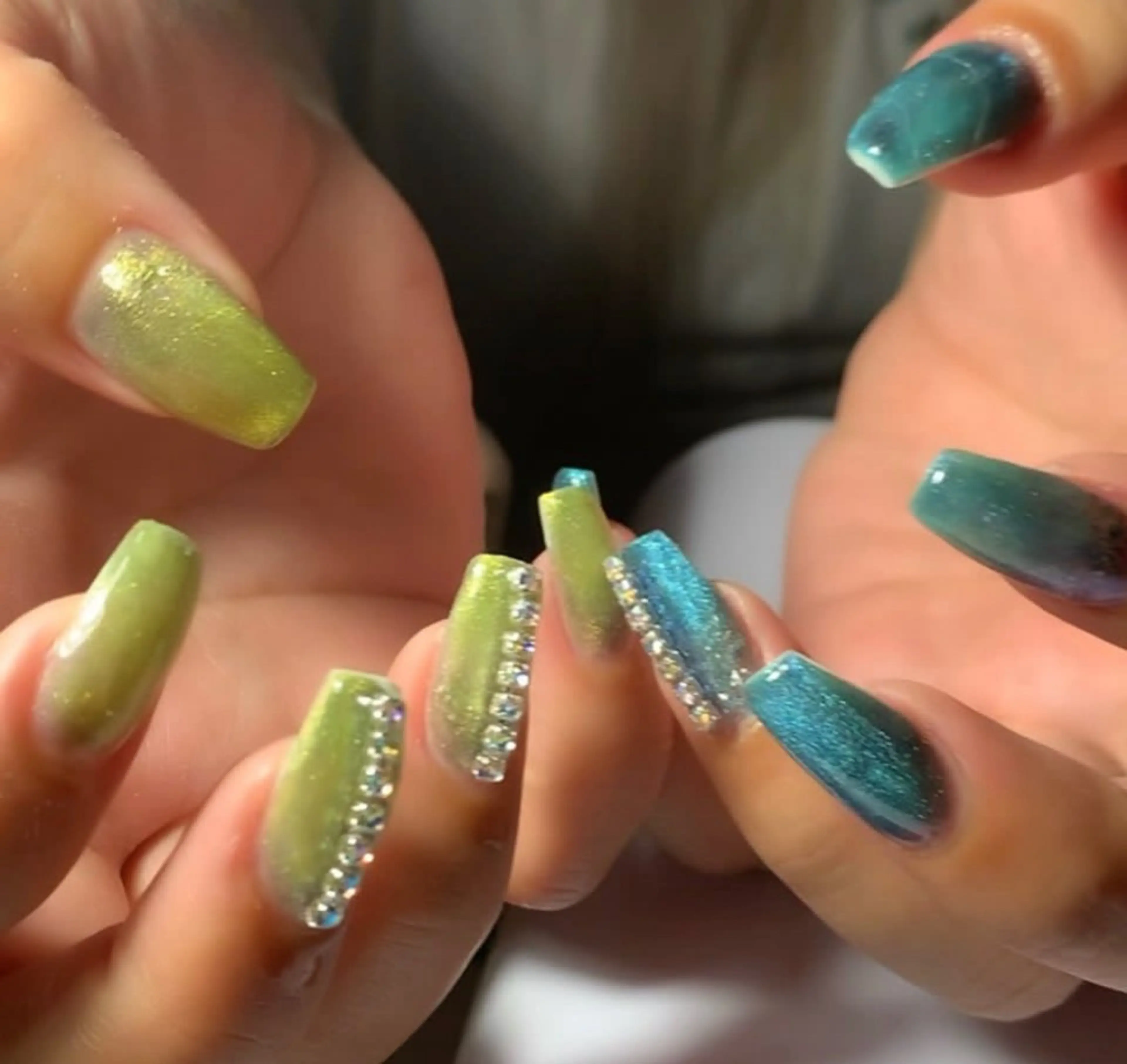 ネイル マグネットネイル スカルプネイル ハンドネイル フットネイル MHR nailのネイルデザイン