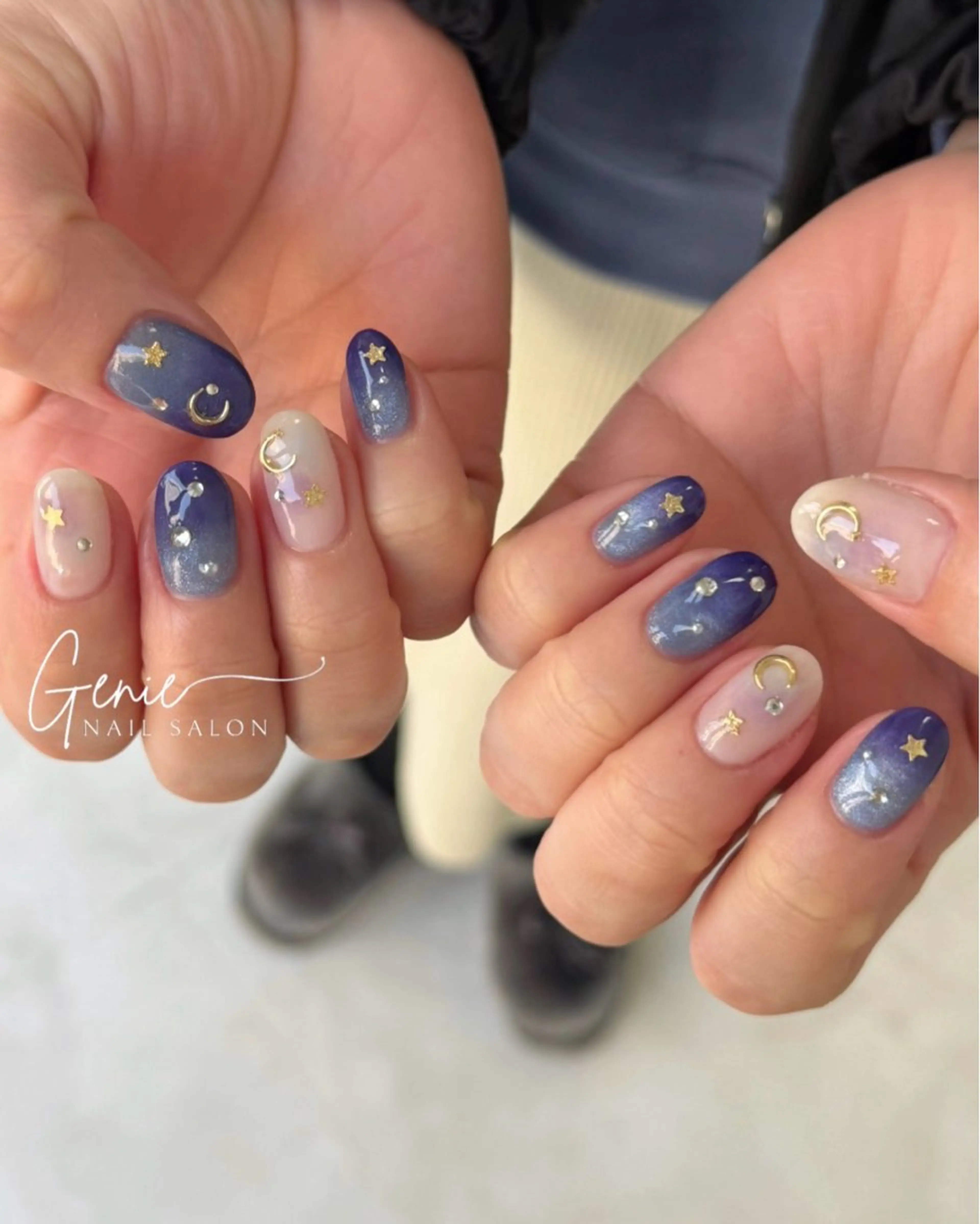 ネイル マグネットネイル ニュアンスネイル ハンドネイル Nail salon Genieのネイルデザイン