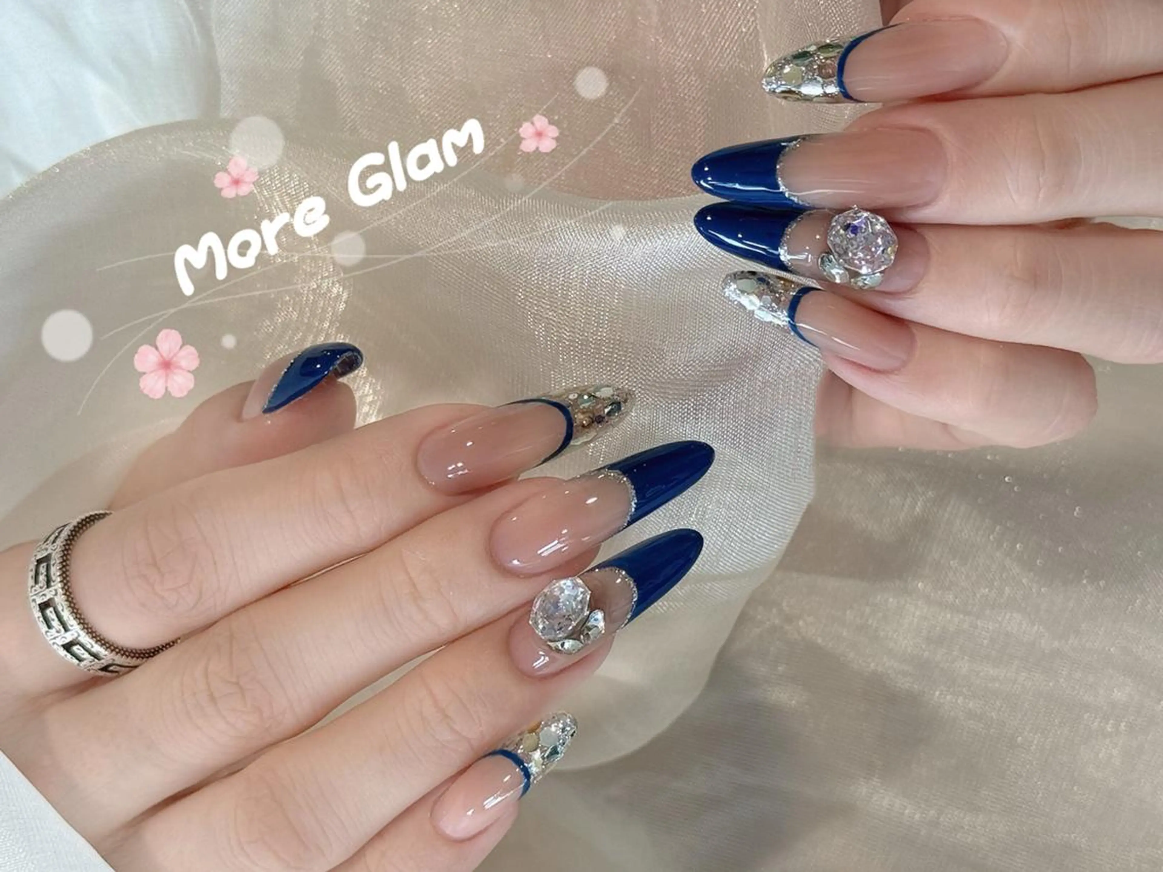 ネイル フットネイル フレンチネイル ジェルネイル ガラスフレンチ 韓国ネイル MoreGlam ネイルのネイルデザイン