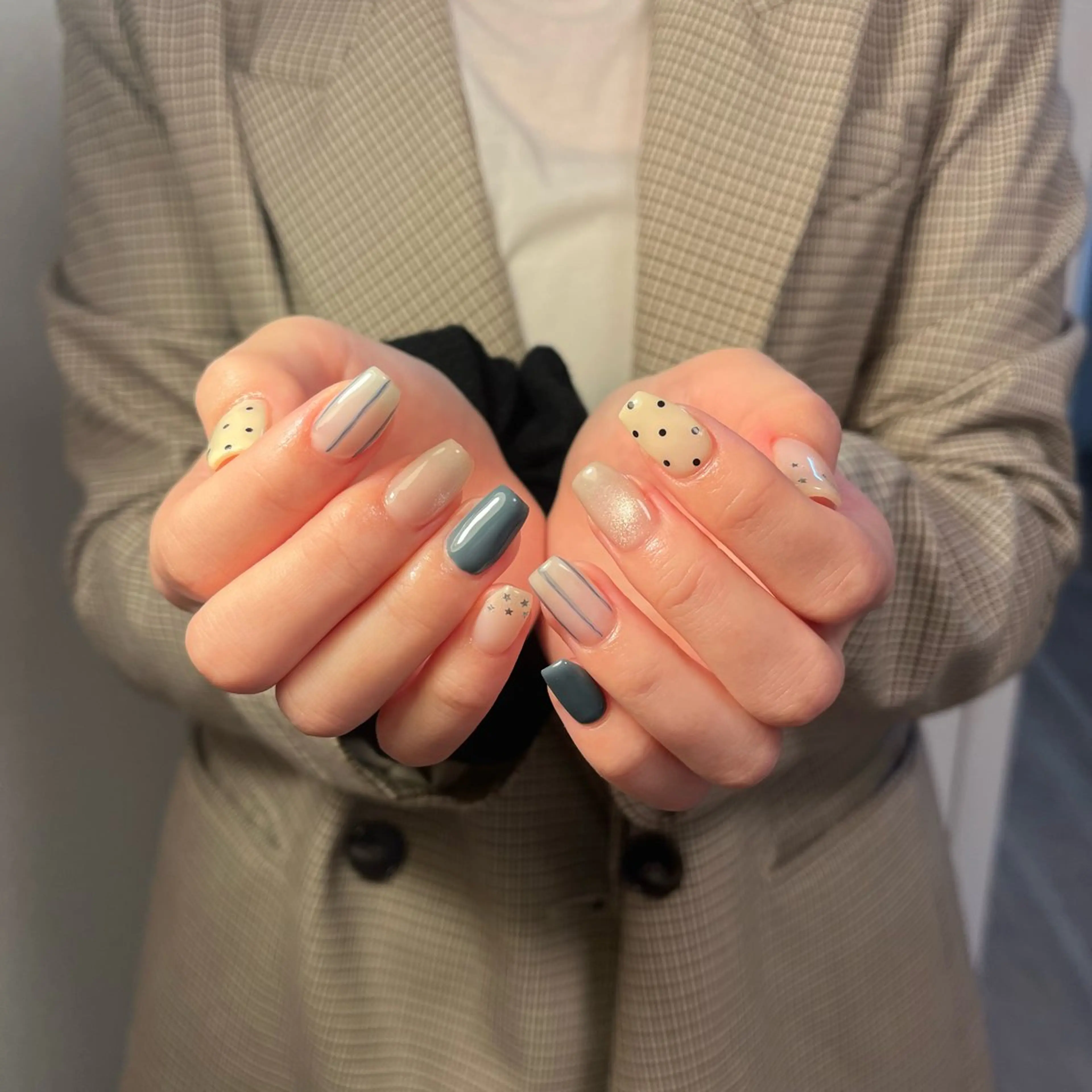 ネイル ハンドネイル フットネイル neroria nailのネイルデザイン