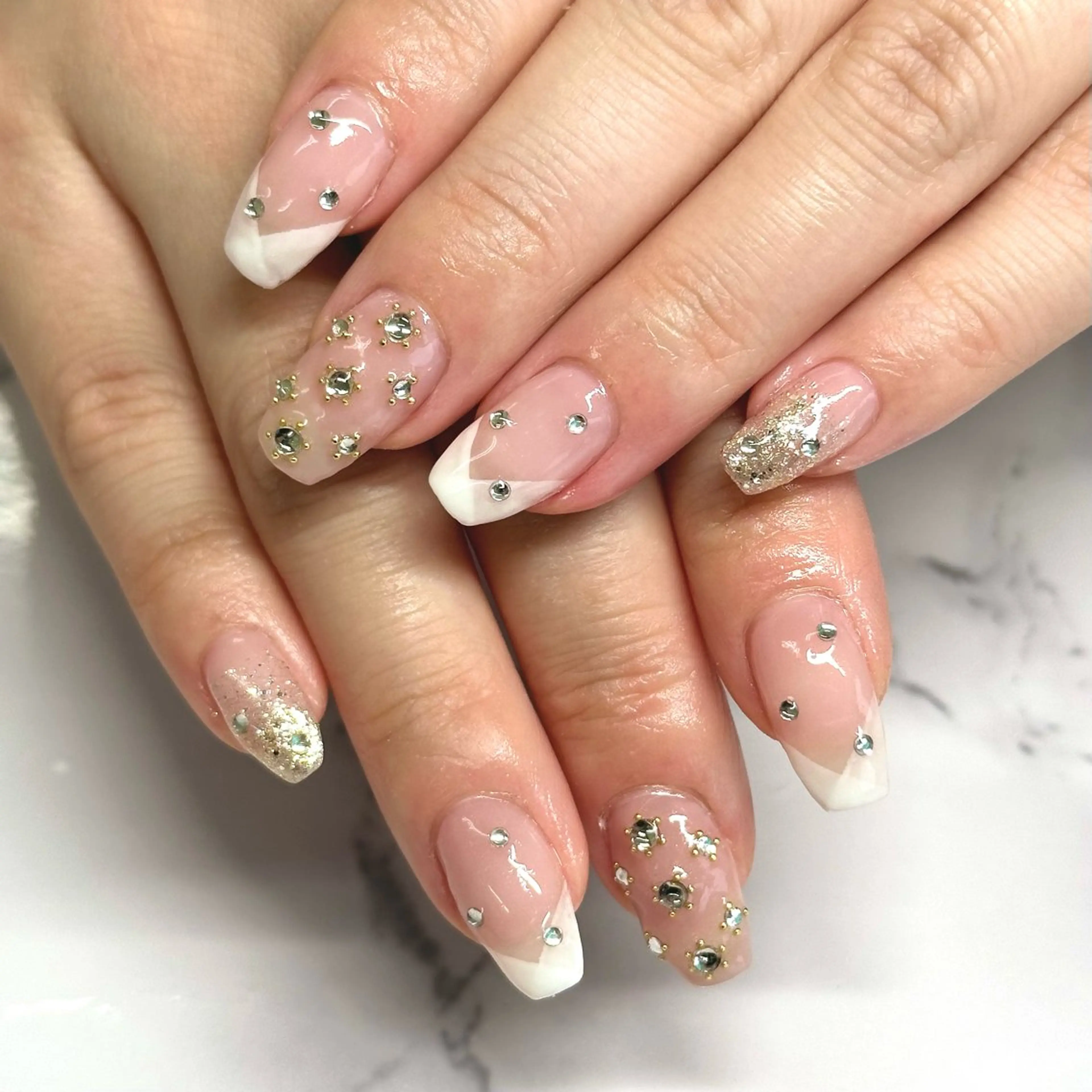 ネイル ハンドネイル salon iris 🦋北広島市大曲のネイルデザイン