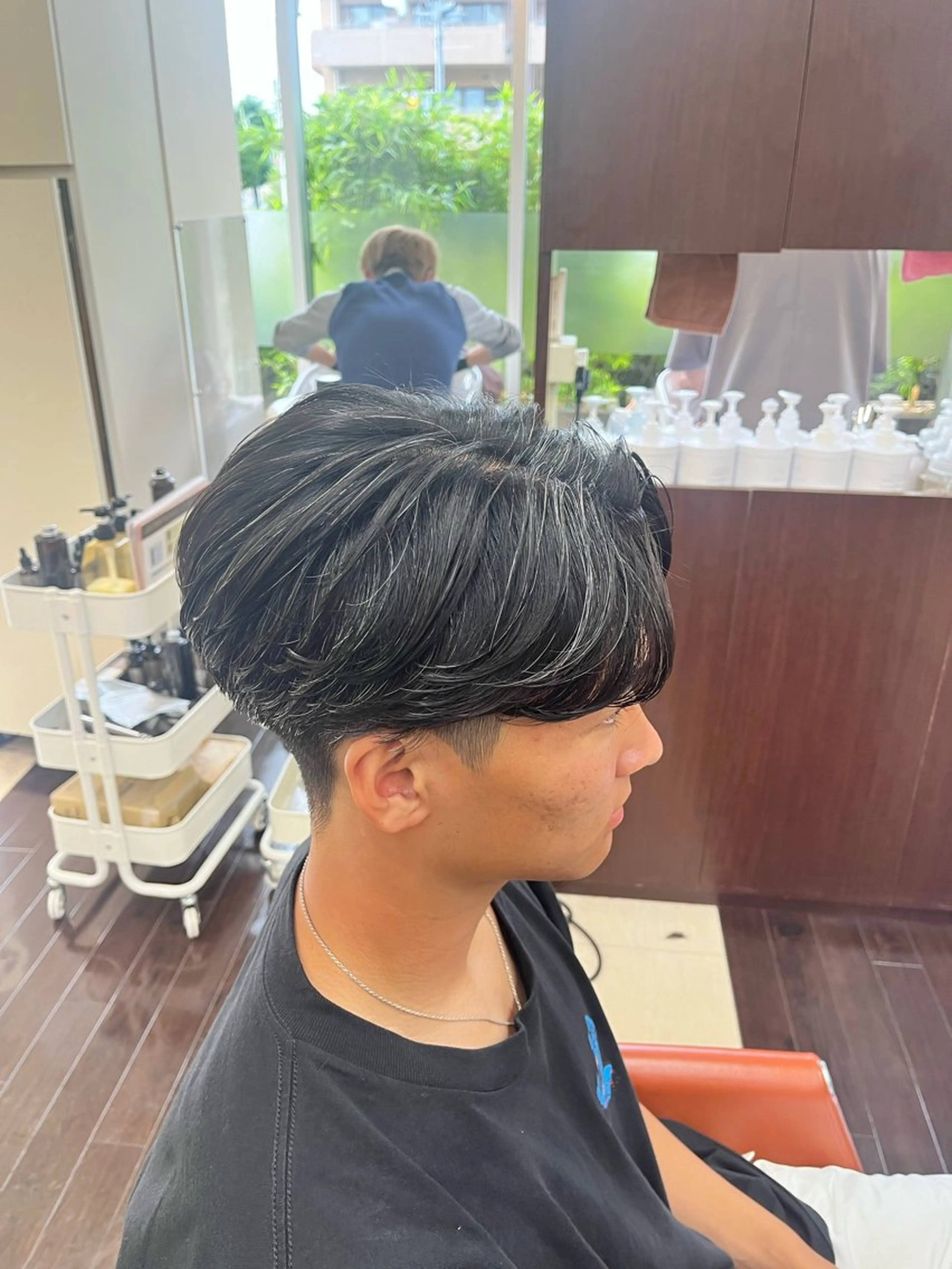 ショート パーマ メンズ センターパート メンズパーマ 刈り上げ ニュアンスパーマ 🧊メンズ特化🧊 高木航希のヘアスタイル