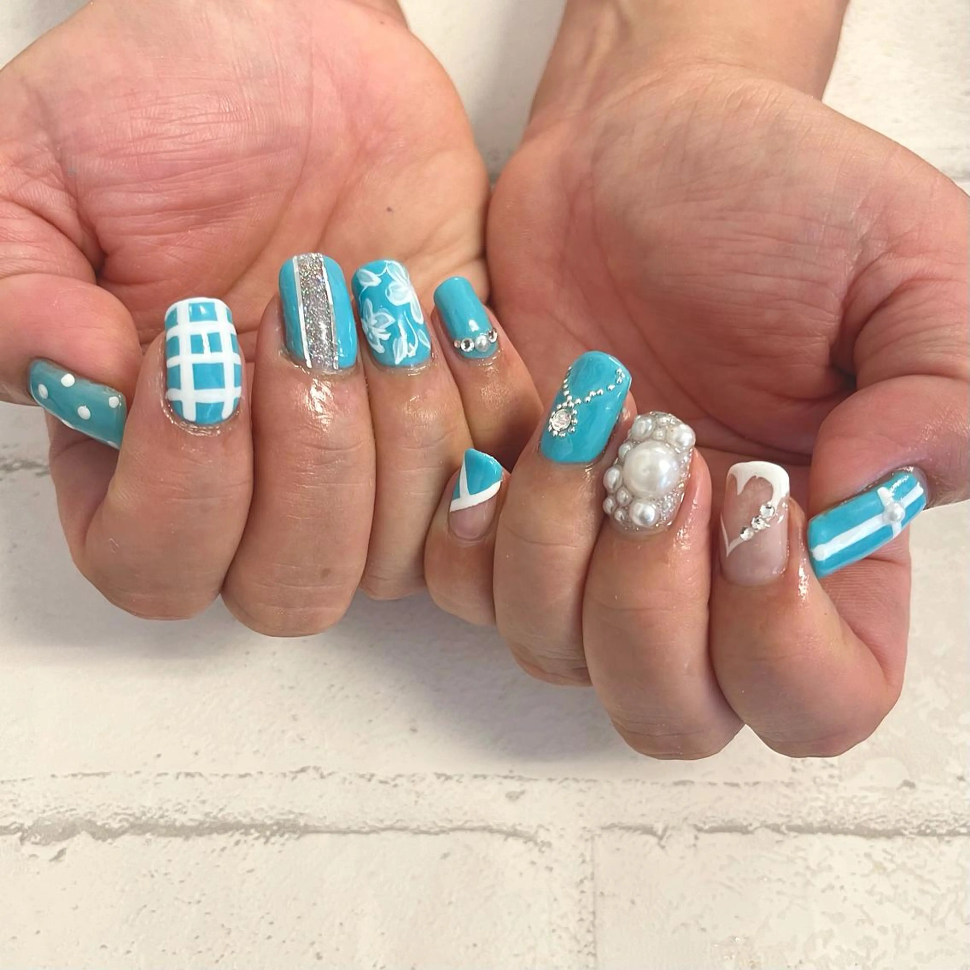 ネイル ジェルネイル 🤎🧸 Aya 🧸🤎のネイルデザイン