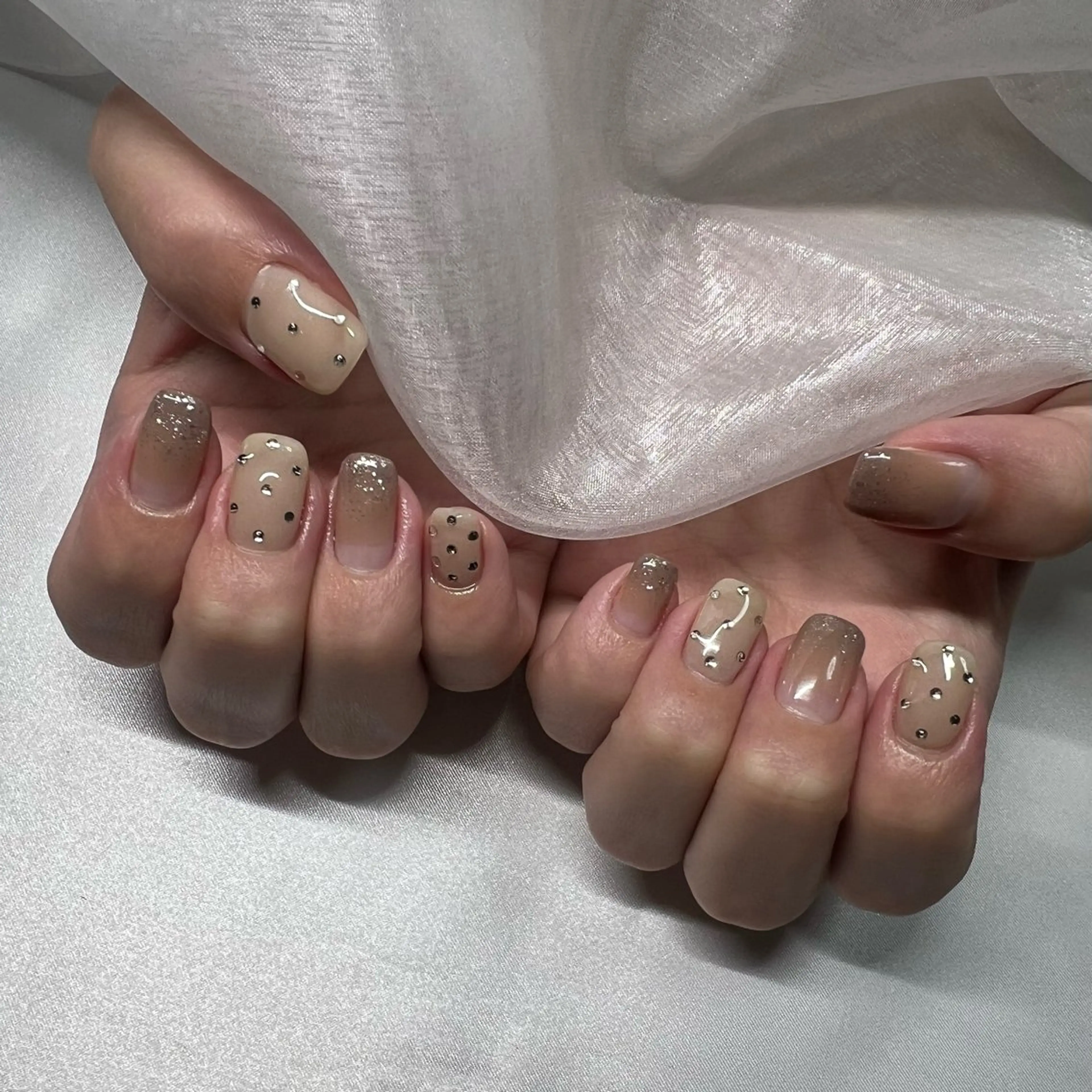 ネイル ジェルネイル 韓国ネイル ラメ(グリッター) マグネットネイル ミラーネイル ハンドネイル -nail salon-Reward所属・nail salon Rewardのネイルデザイン