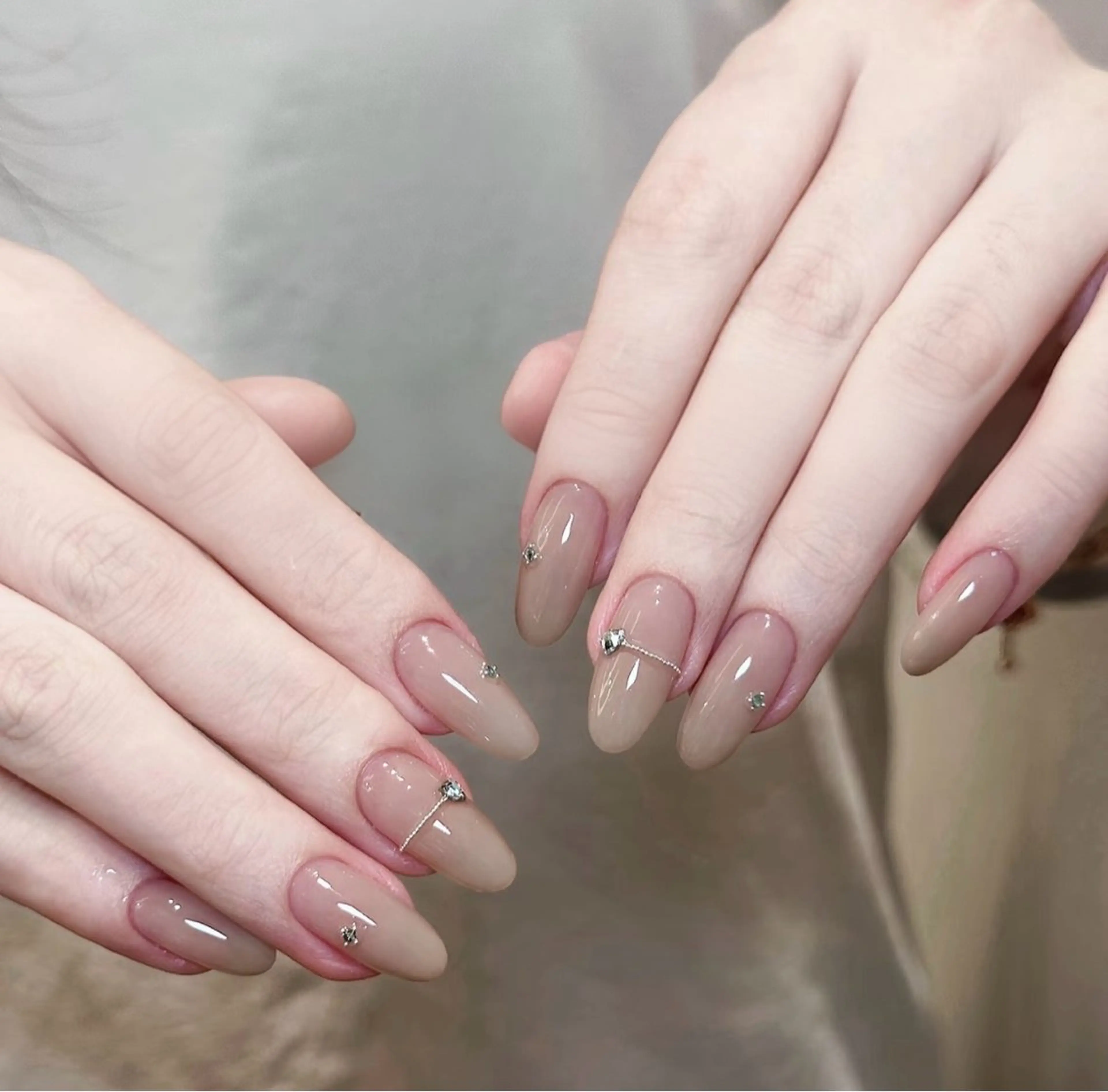 ネイル ラメ(グリッター) オフィスネイル ワンカラーネイル シンプルネイル ストーンネイル ハンドネイル パラジエル専門 wilu 二子玉川店のネイルデザイン