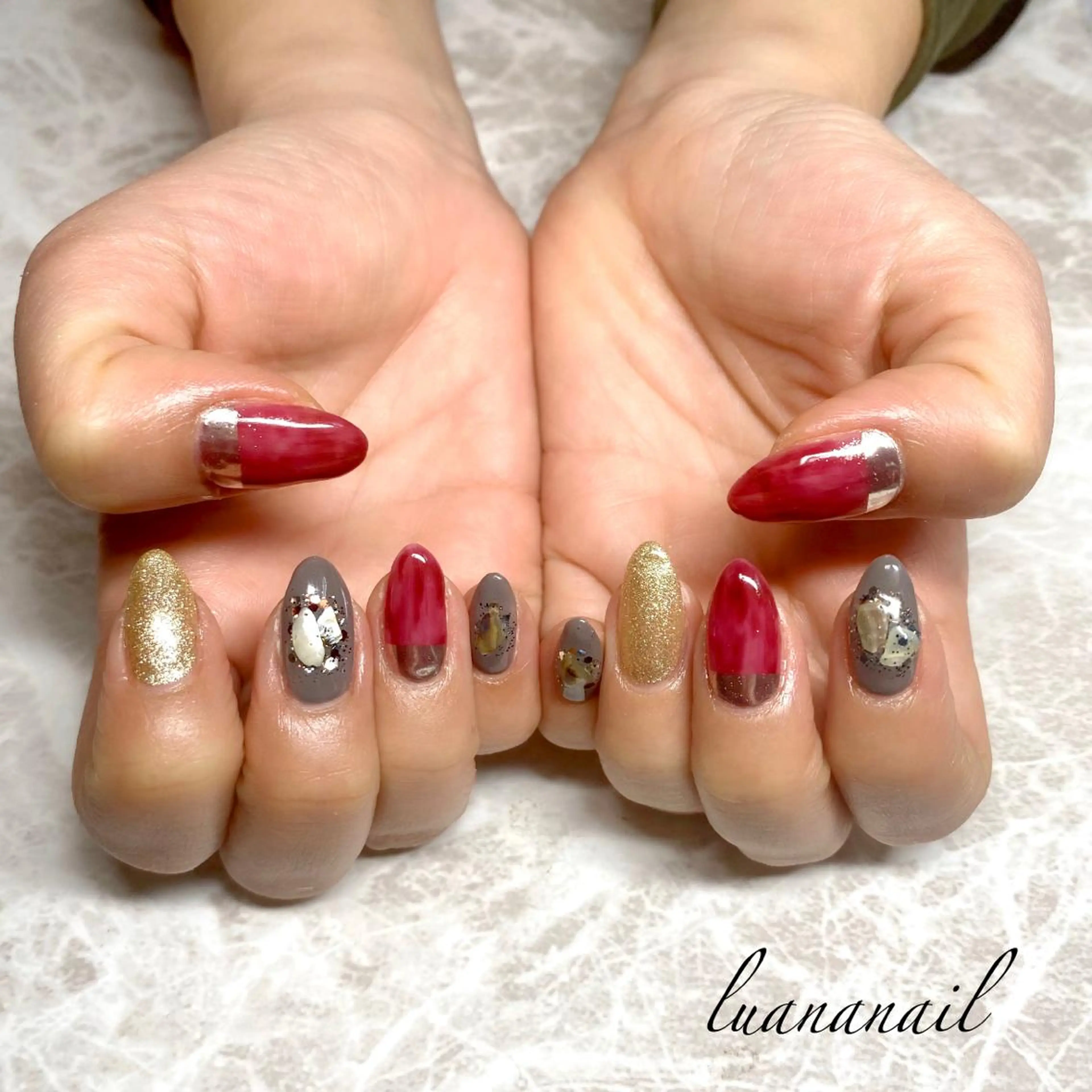 ネイル ミラーネイル luana nailのネイルデザイン