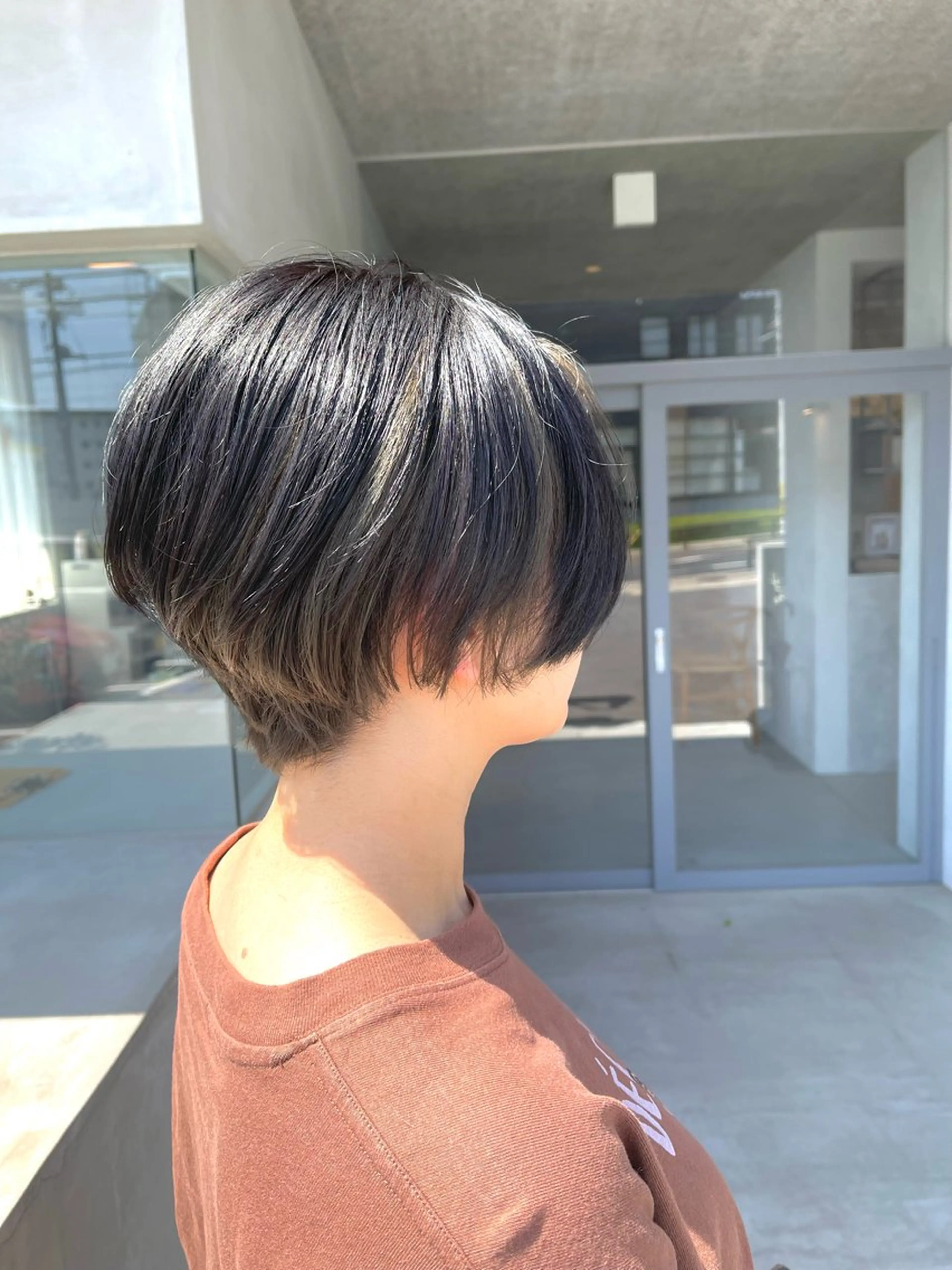 ショート カラー 柴田泰秀sotti. 髪質改善/ブリーチのヘアスタイル