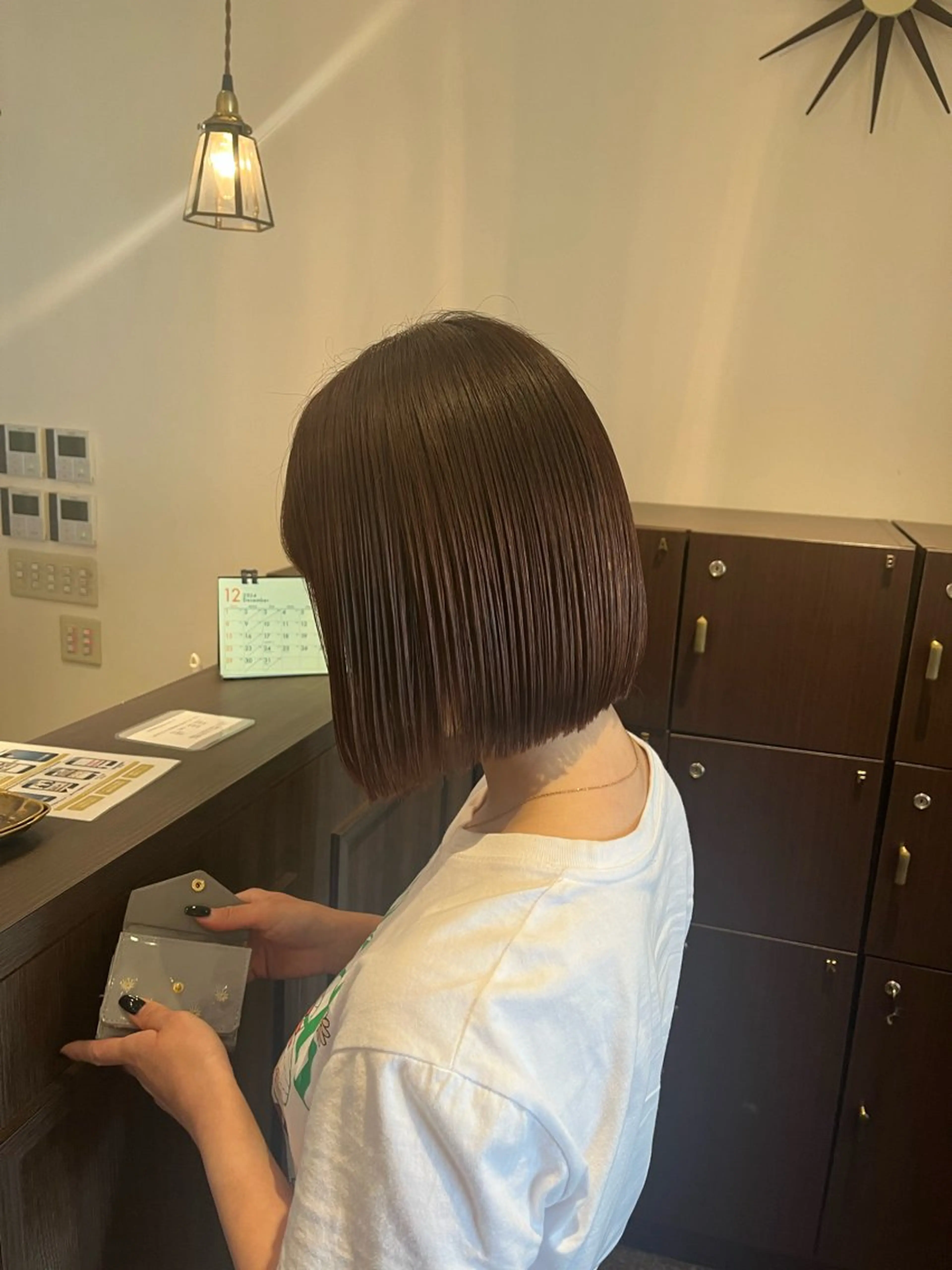 ショート ボブ 外ハネヘア CLIQUE　有木 七虹のヘアスタイル