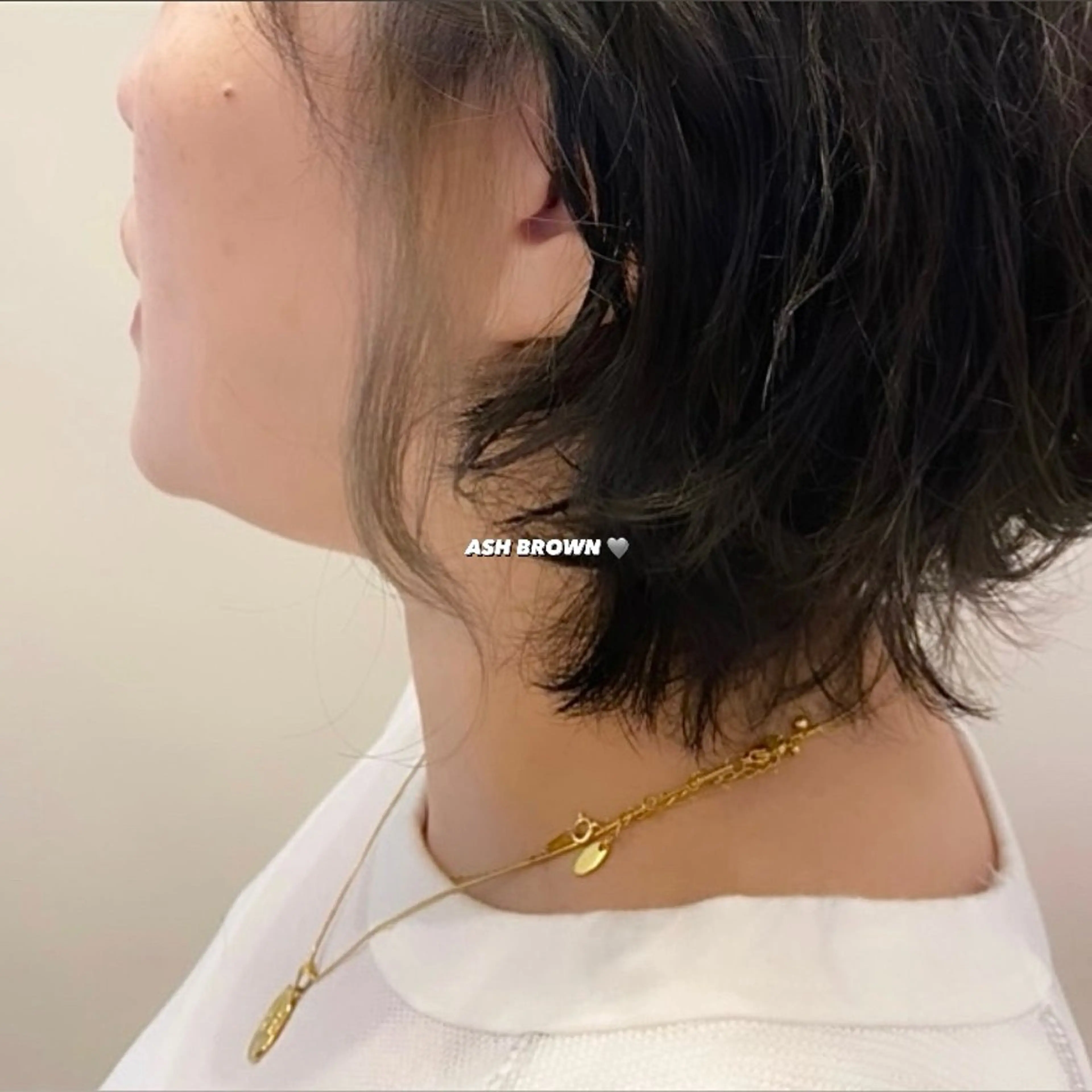 カラー アッシュ アッシュブラウン ブラウンカラー ピンクカラー シルバー 若原 茉莉のヘアスタイル