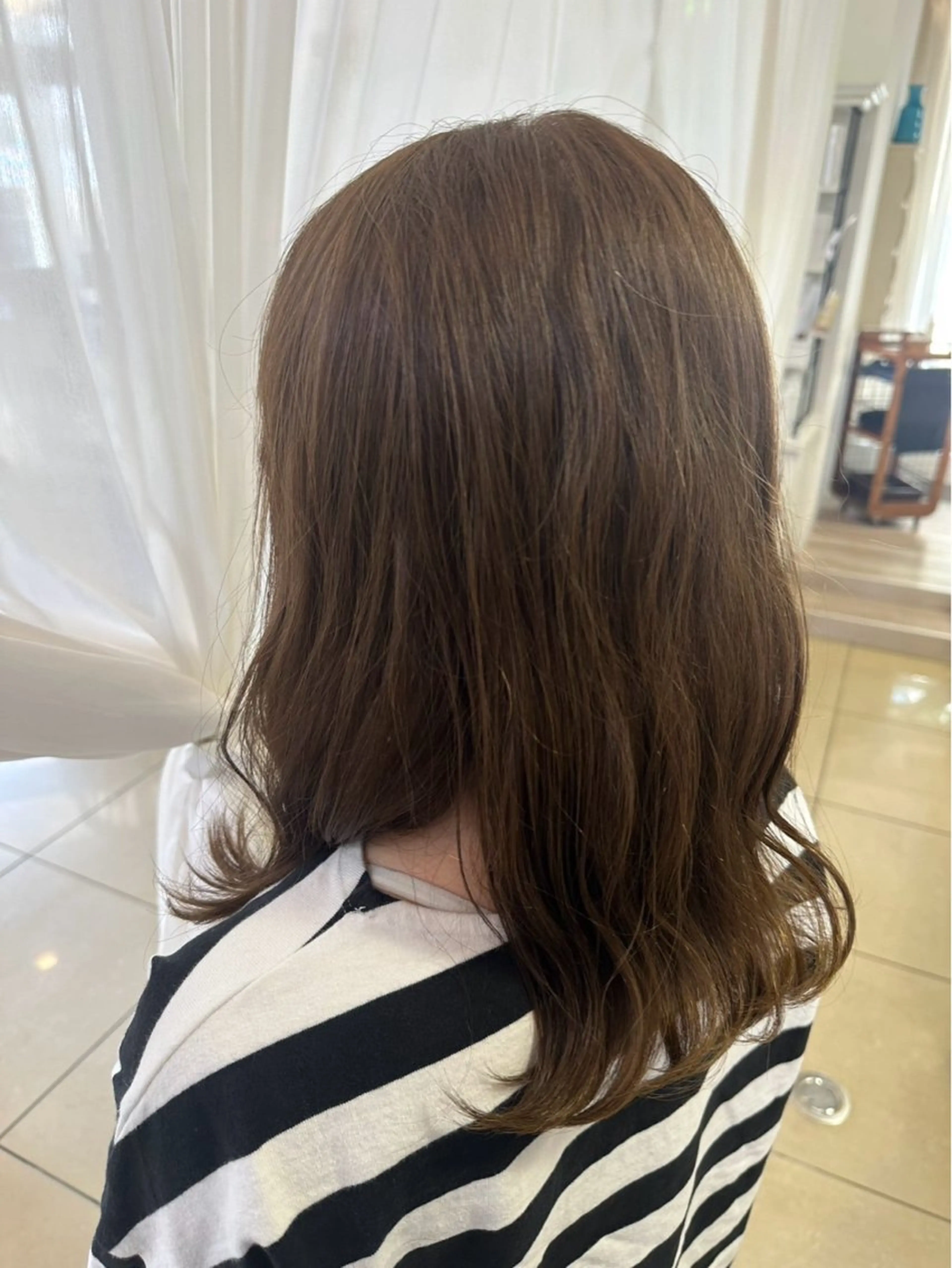 ミディアム カラー ヘアカラー ヘッドスパ eMu*. ﾟ hayatoのヘアスタイル