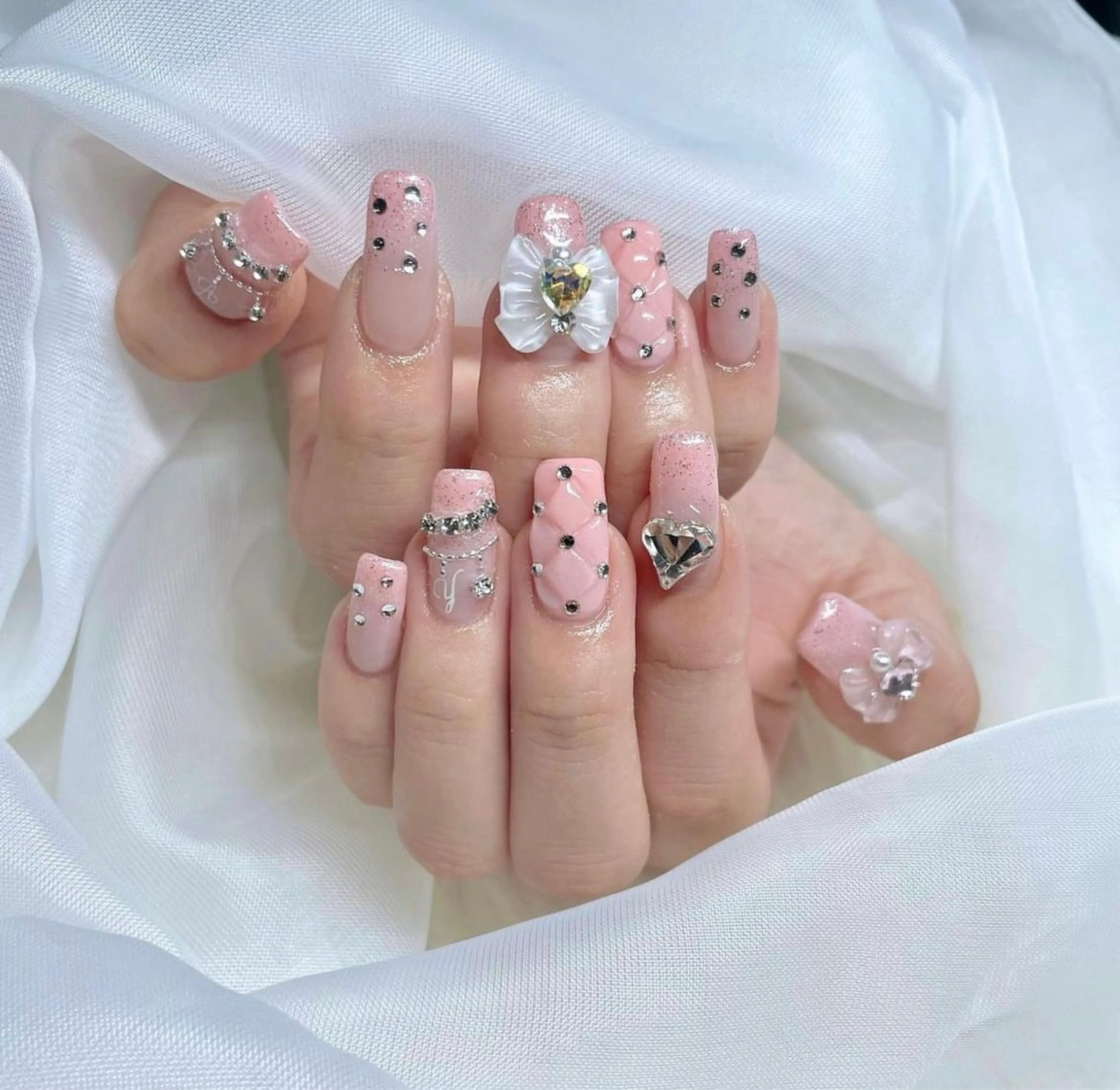 ネイル ハンドネイル Sii nail 🤍SAKIのネイルデザイン