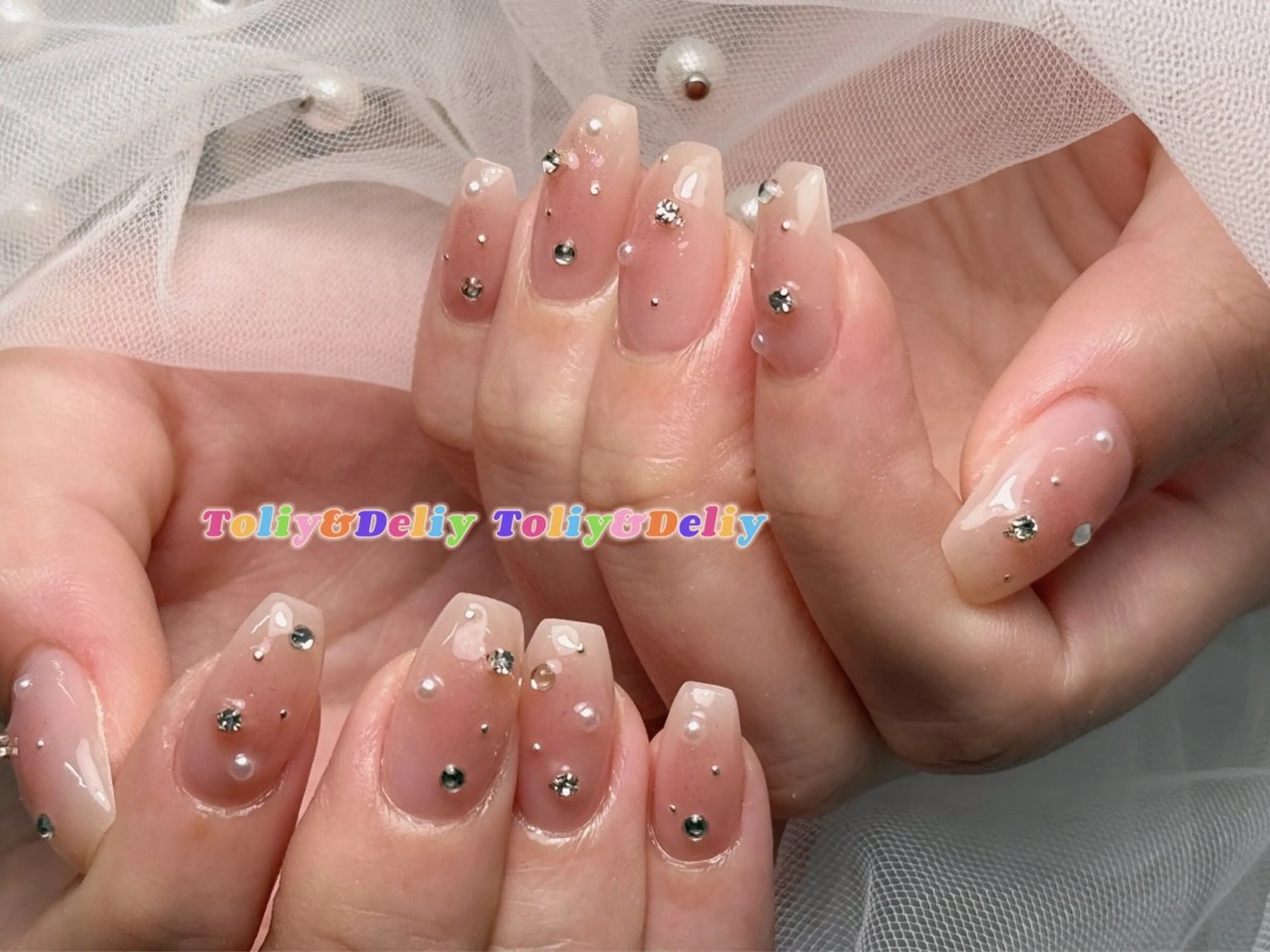 ネイル ハンドネイル ToliyDeliy Nail Salonのネイルデザイン