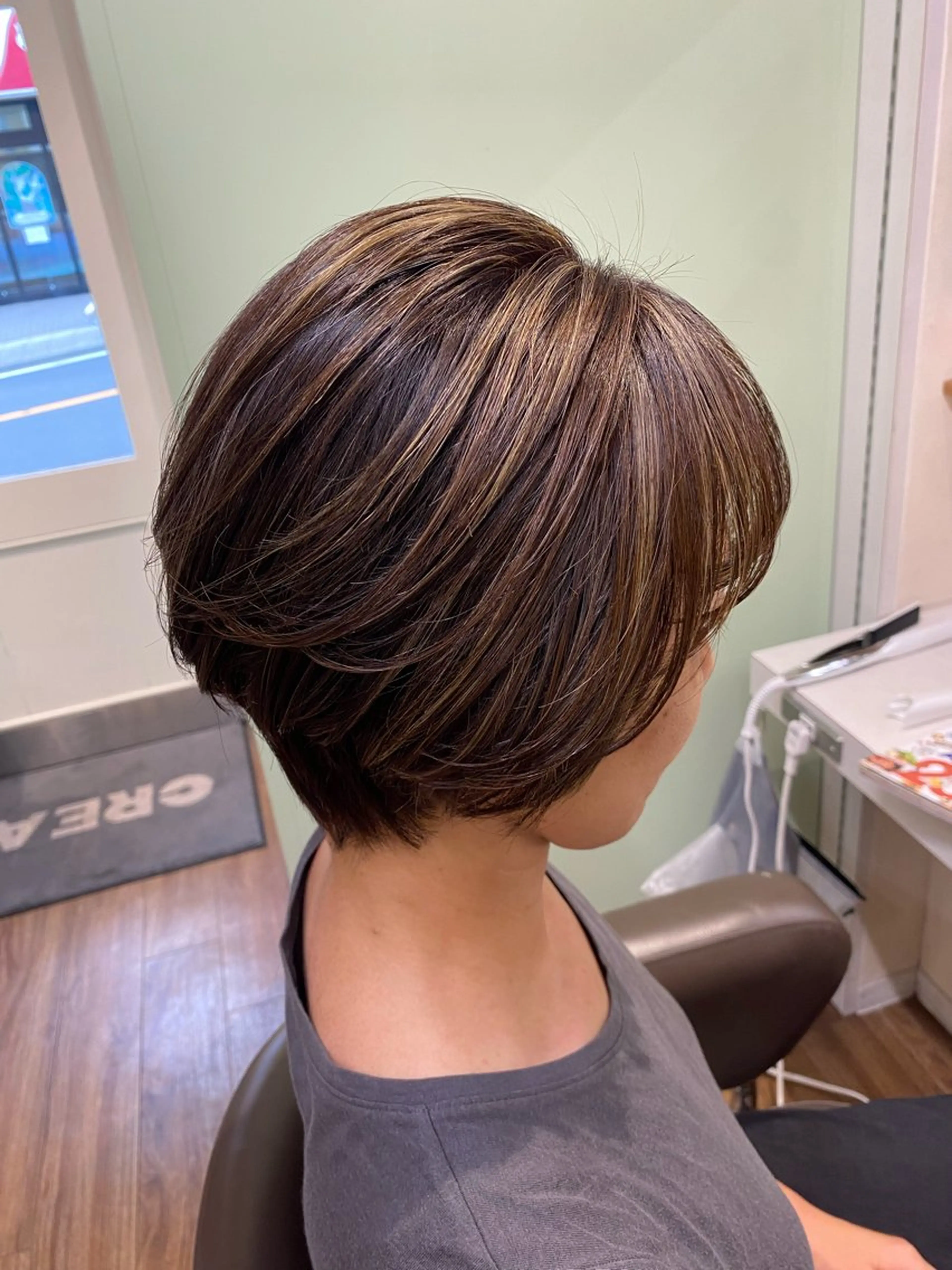 ショート カラー 透明感カラー/韓国 ヘア🩶yuri🩵のヘアスタイル