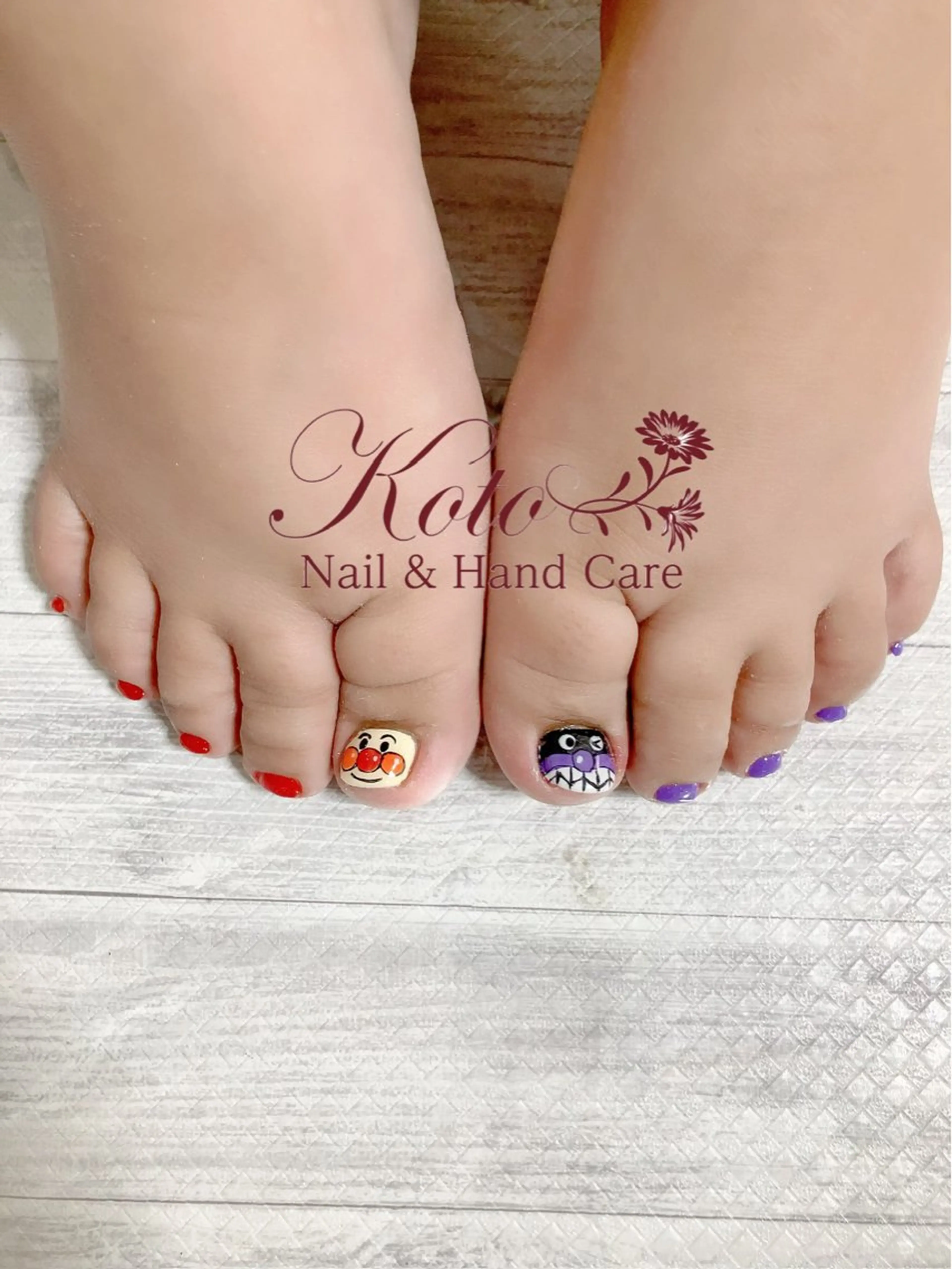ネイル 長さ出し ジェルネイル 持ち込み ニュアンスネイル 赤色 フットネイル Nail Salon KOTOのネイルデザイン