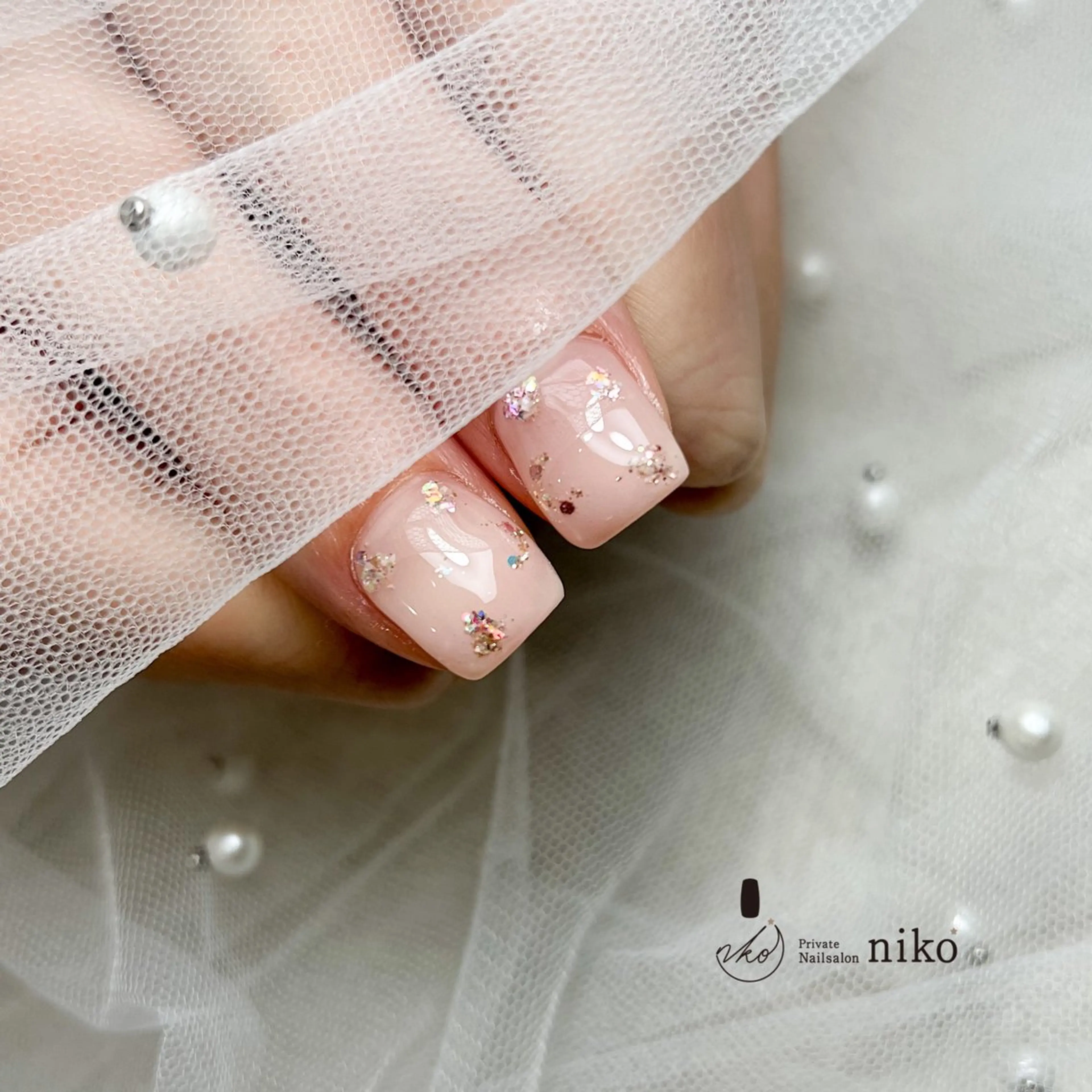 ジェルネイル2本アート（両手で1本ずつ）の写真