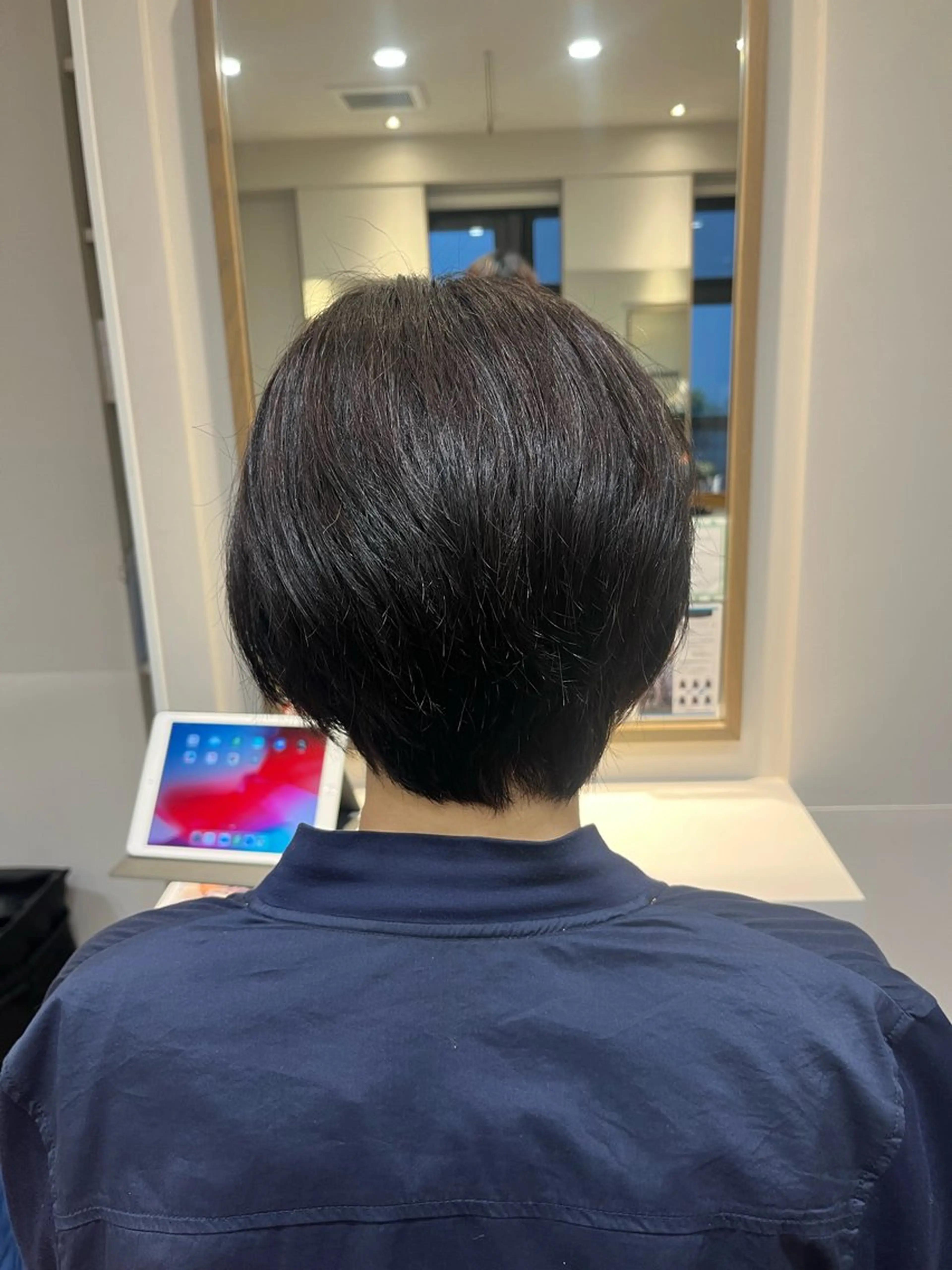ショート 小鴨 美佳のヘアスタイル
