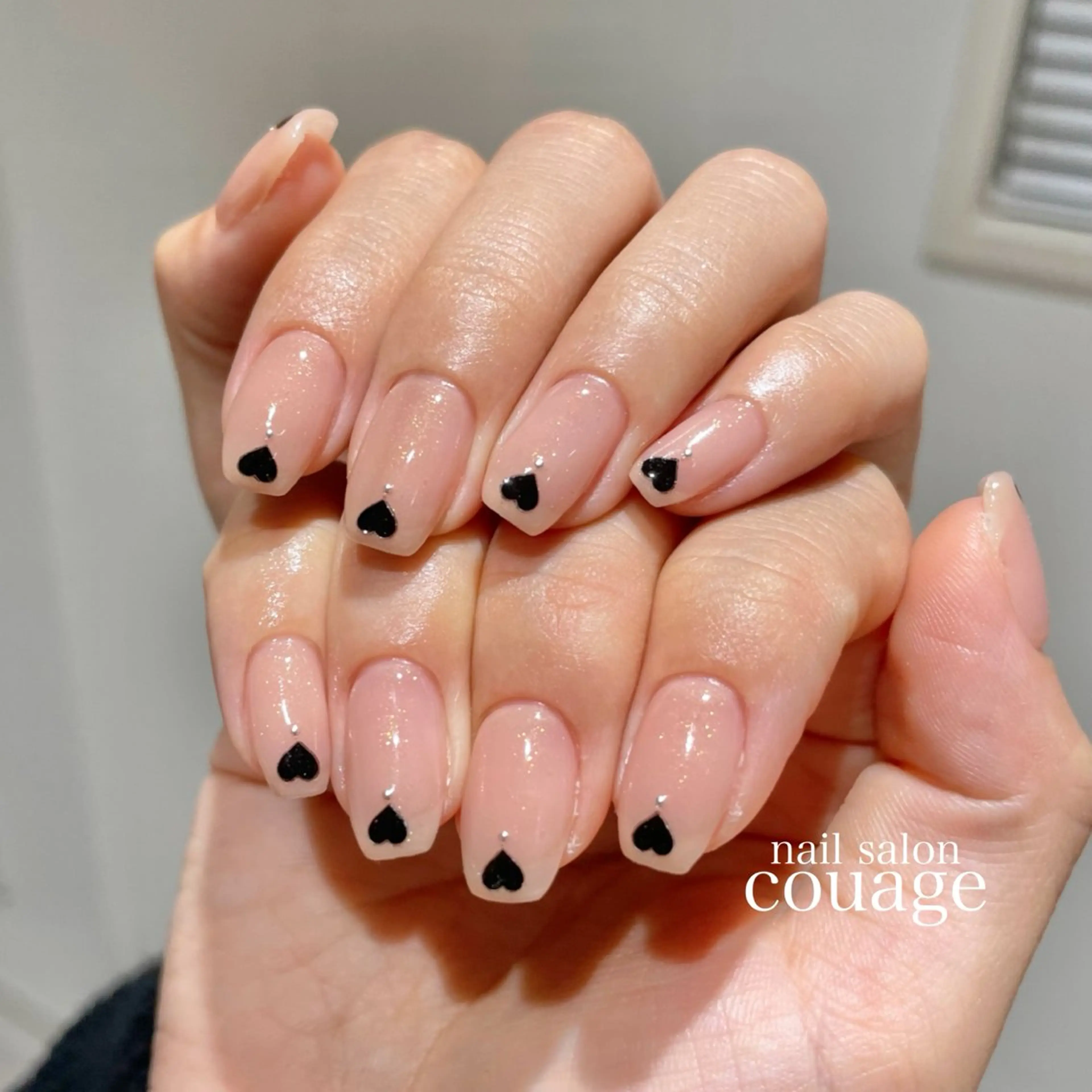 ネイル ハート ストーンネイル ハンドネイル ネイルサロンcourage所属・ネイルサロン courageのネイルデザイン