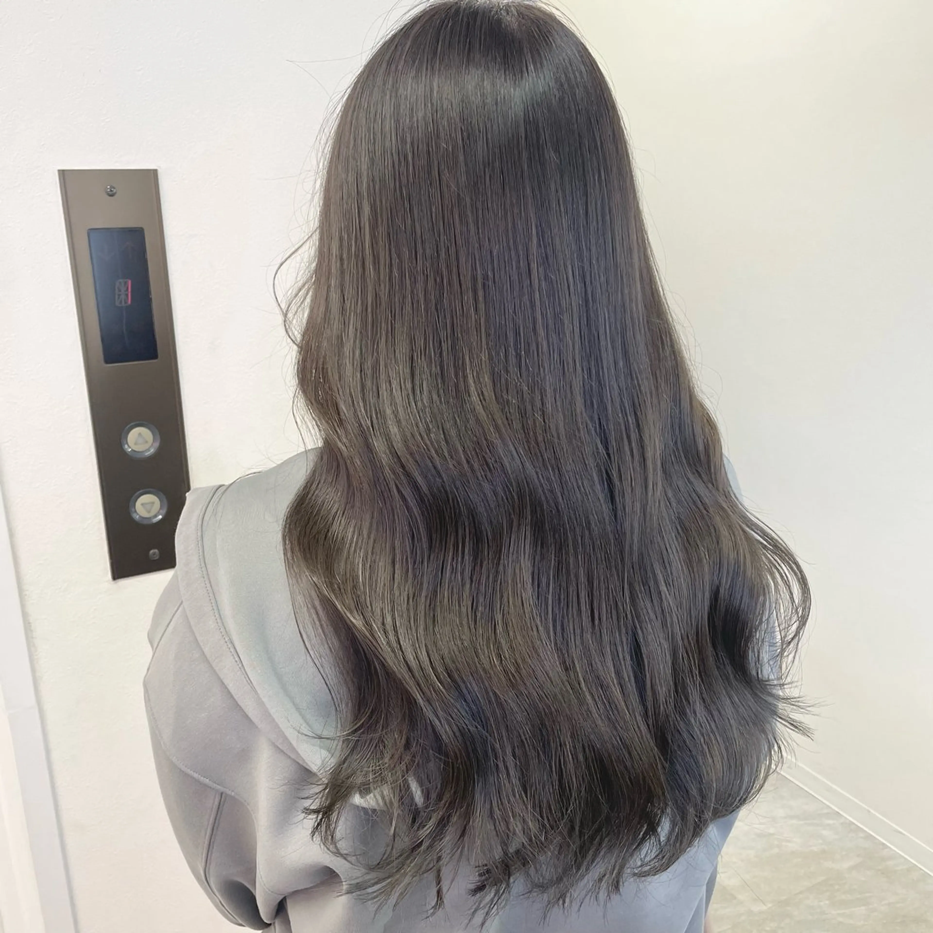 ロング カラー ヘアカラー トリートメント 肌に馴染む暗髪 梅田・増田のヘアスタイル