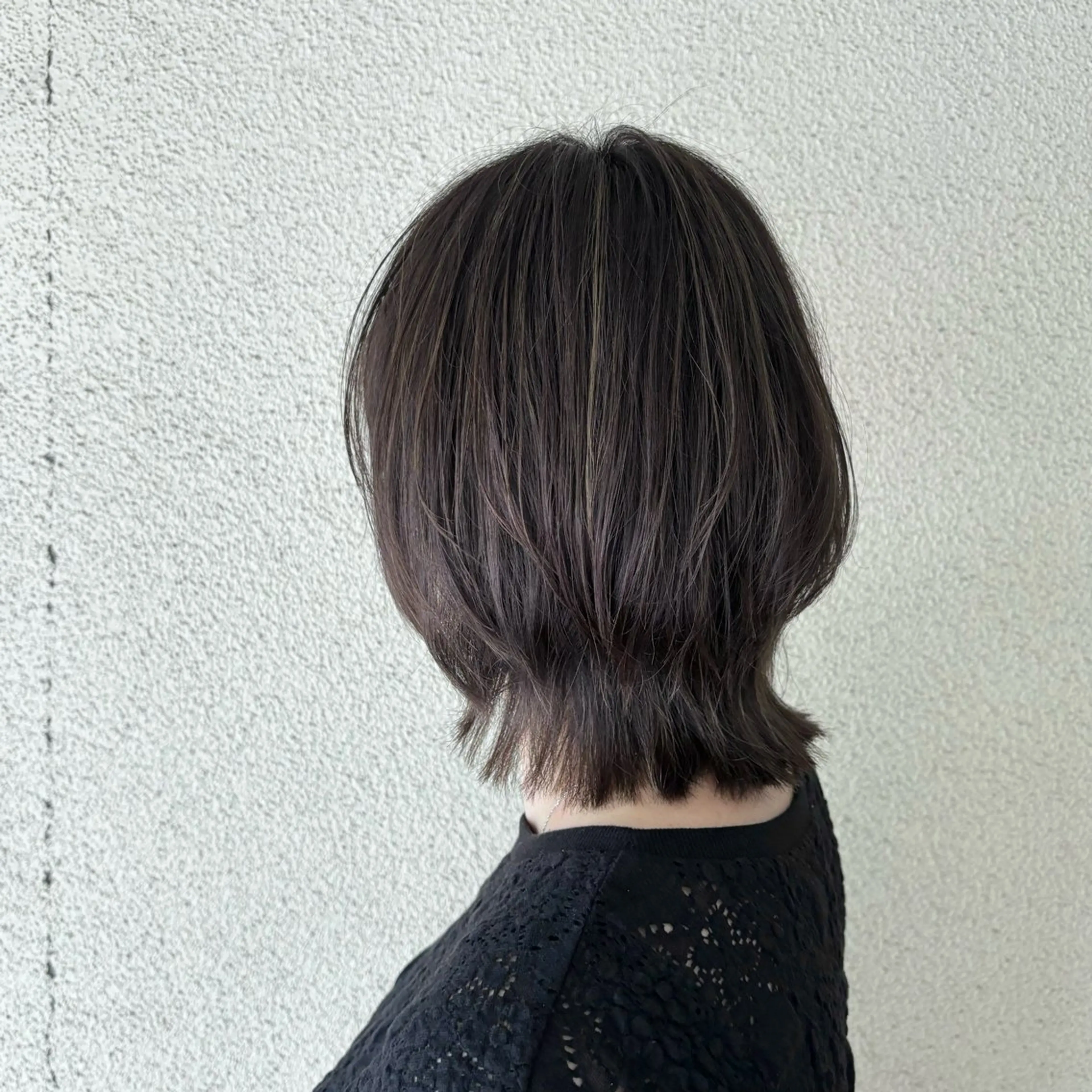 ミディアム ヘアカラー ハイトーンカラー🤍 やない せいらのヘアスタイル