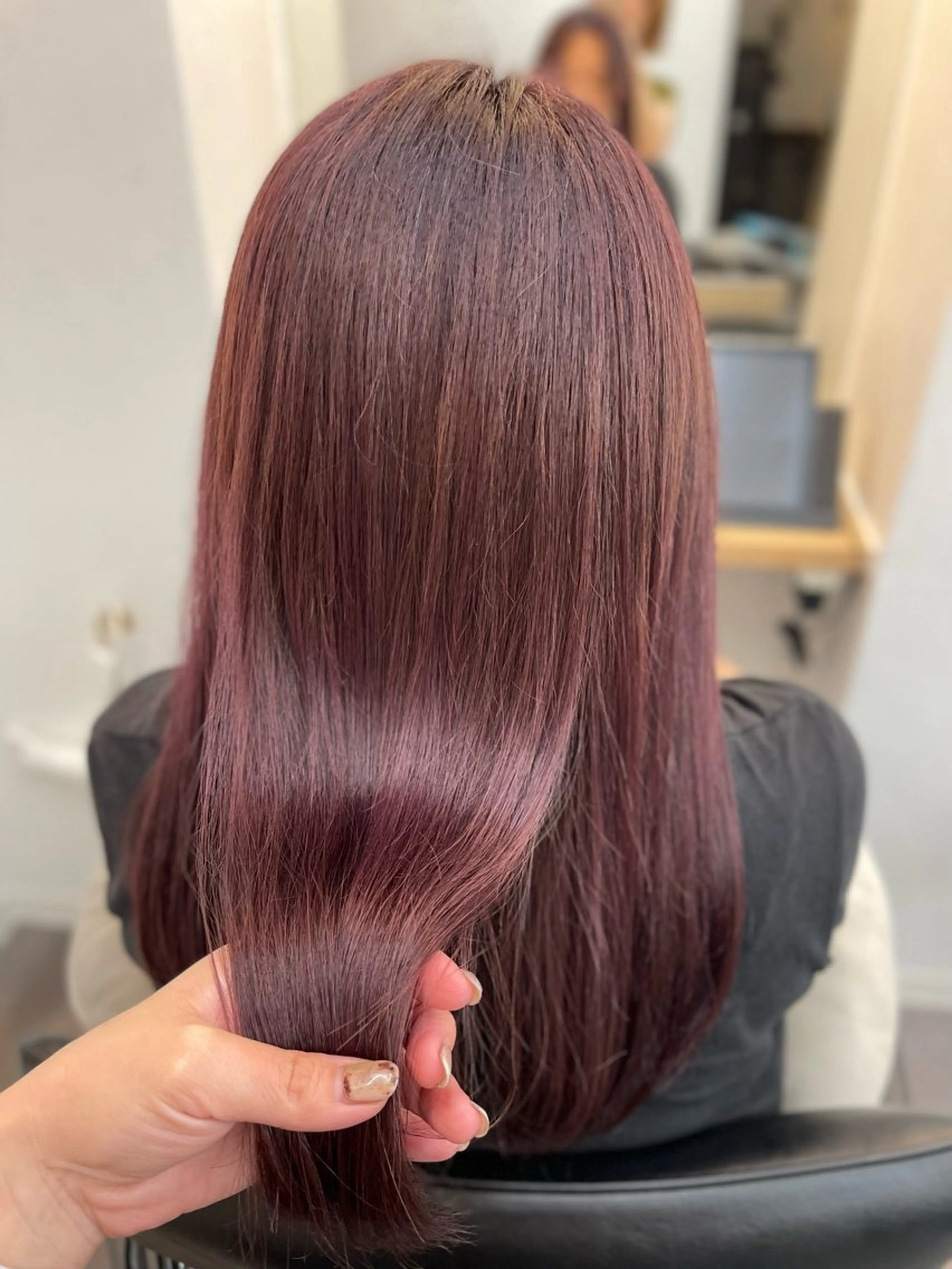 ミディアム カラー WISTERIA P LUS1 ikumiのヘアスタイル