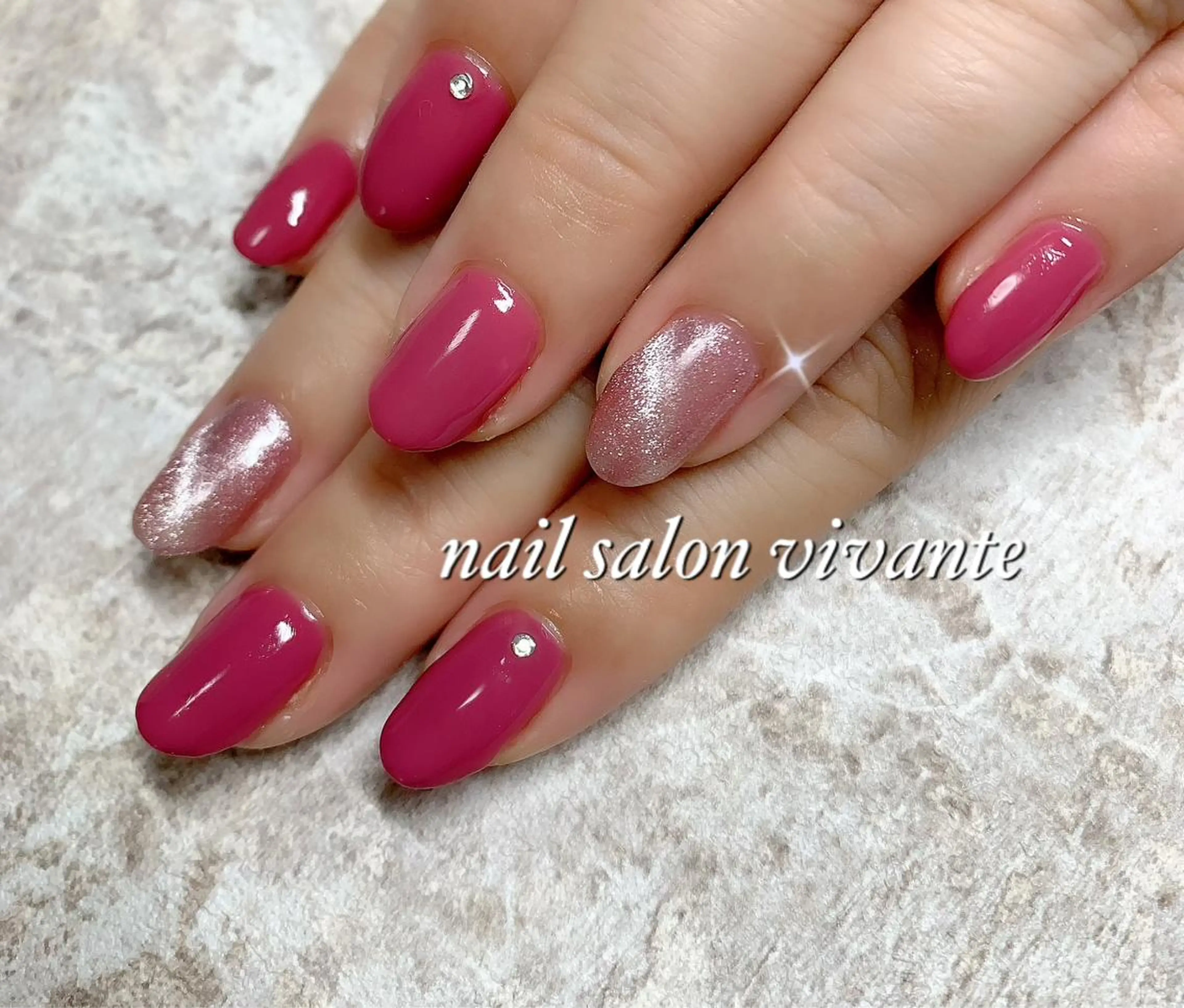 ネイル マグネットネイル ワンカラーネイル ピンク nail salon vivanteのネイルデザイン