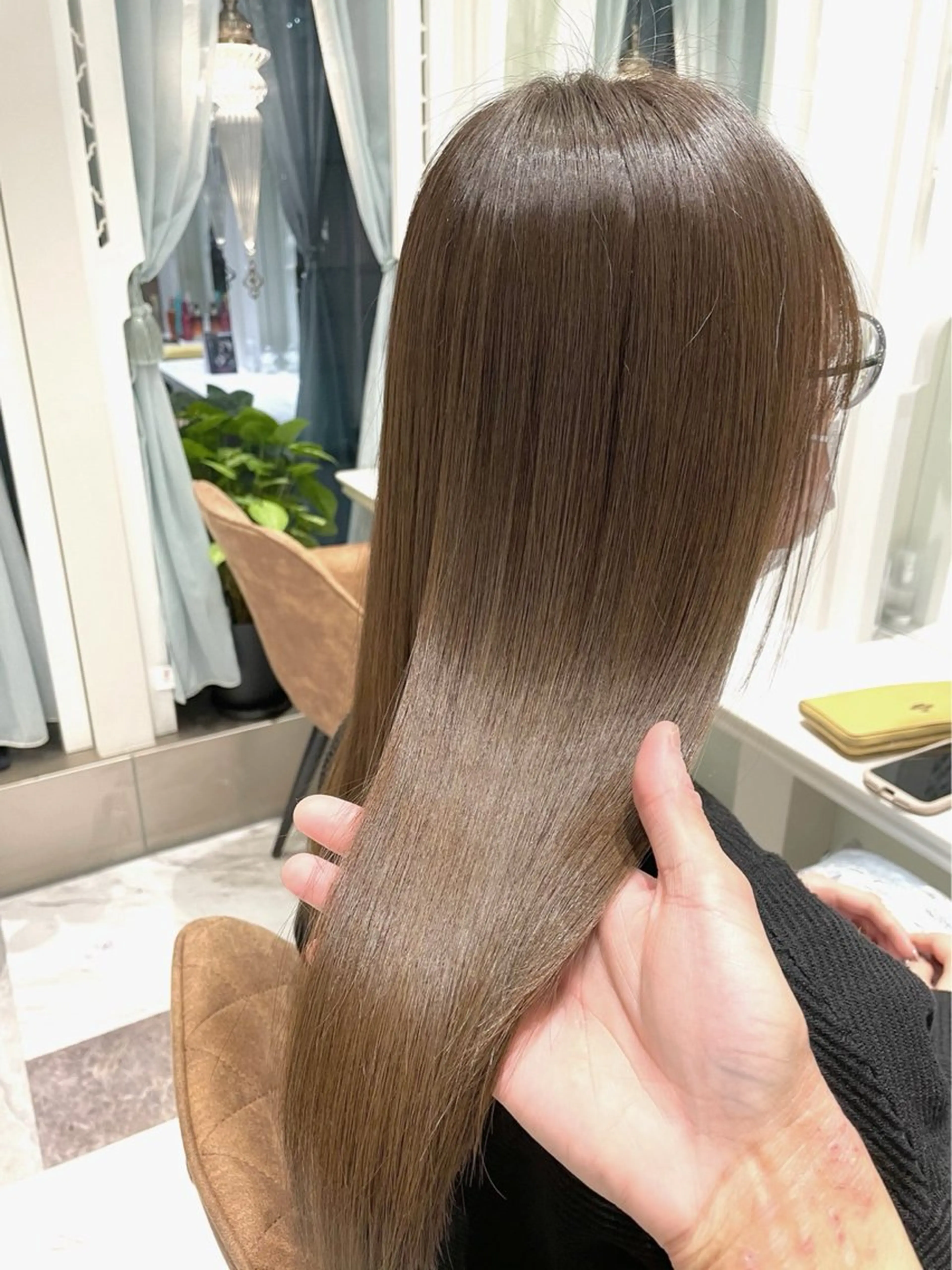 ミディアム カラー カット ヘアカラー 縮毛矯正 木屋元一/透明感 /前髪/ショートボブのヘアスタイル