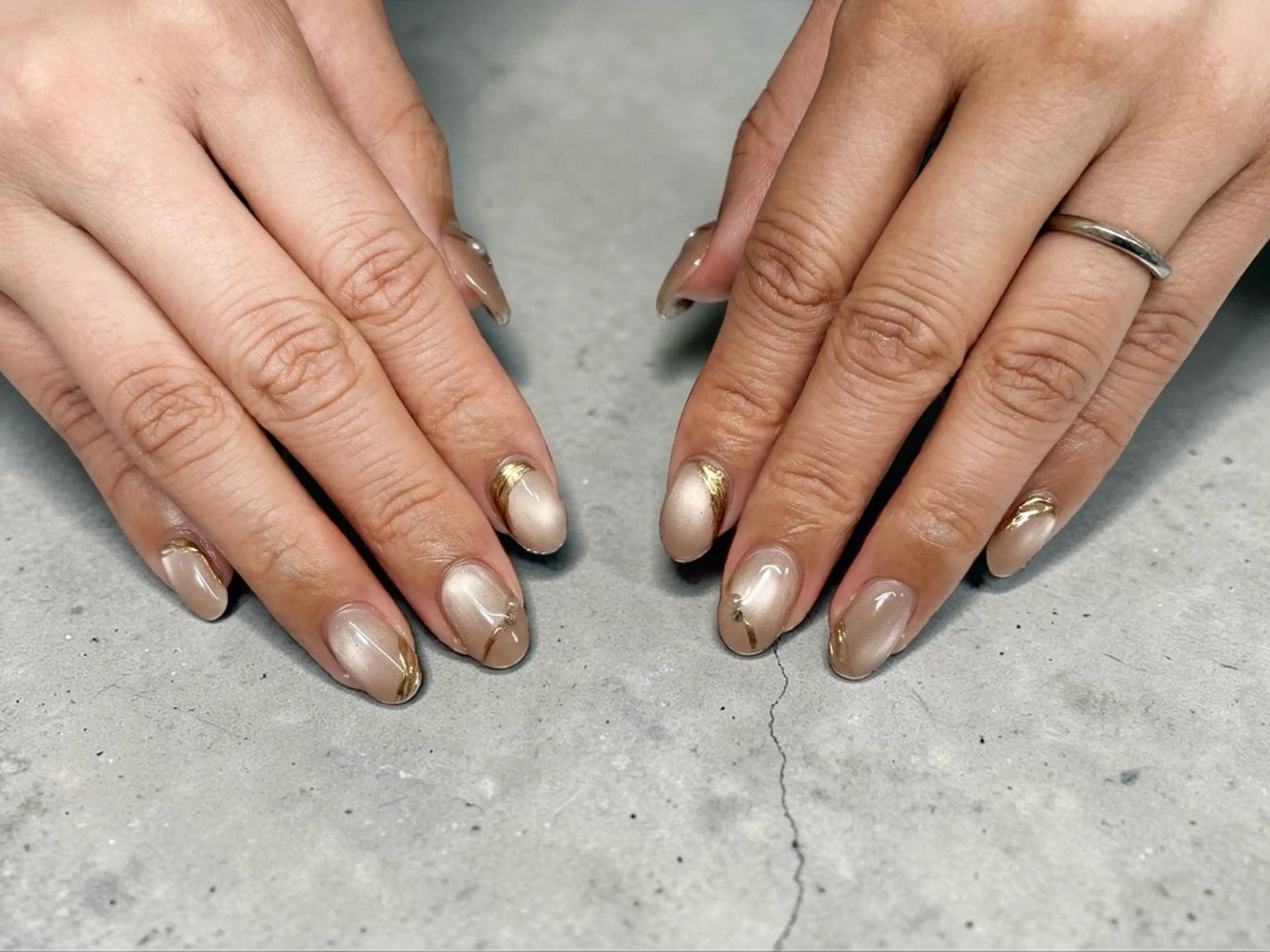 ネイル ラメ(グリッター) 持ち込み シンプルネイル ハンドネイル ハンドケア ♡Bivi♡自爪に 優しいネイルサロンのネイルデザイン