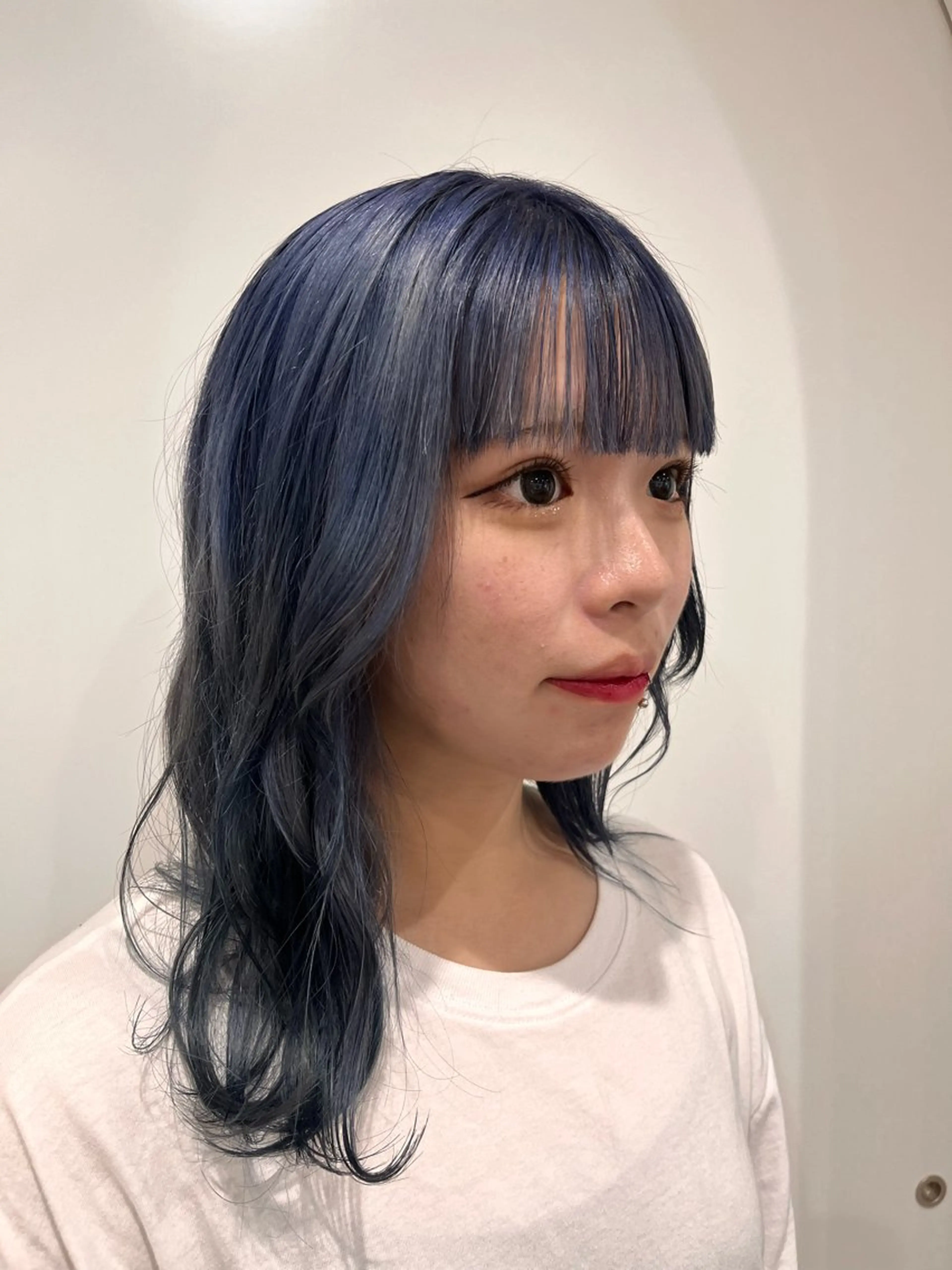 ロング カラー ブリーチ ブルーカラー ヘアカラー 武村美咲/ 暖色/艶カラーのヘアスタイル