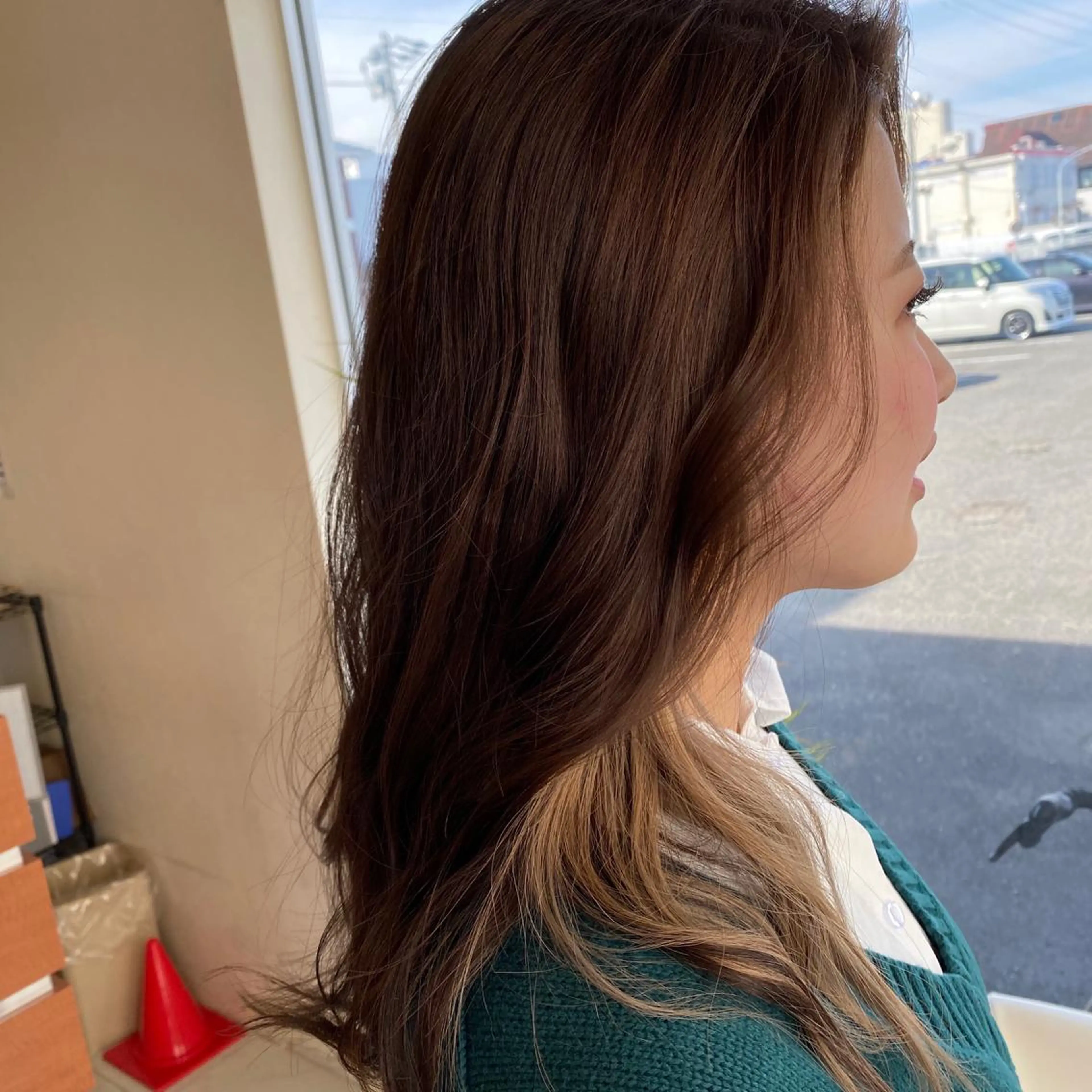 カラー 牧野 佳樹のヘアスタイル