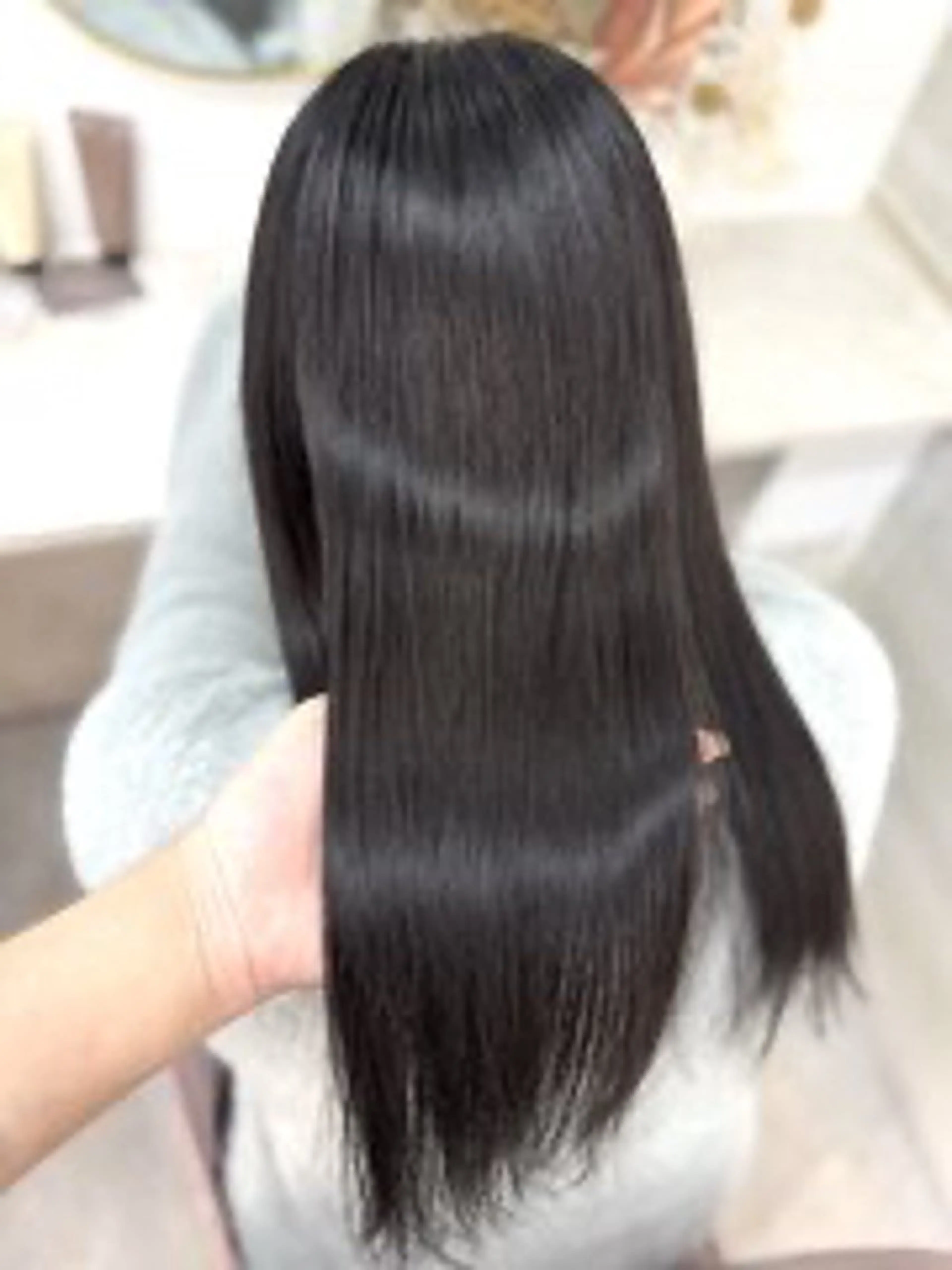 ロング カラー elu あやね 🤍🫧カラーモデルのヘアスタイル