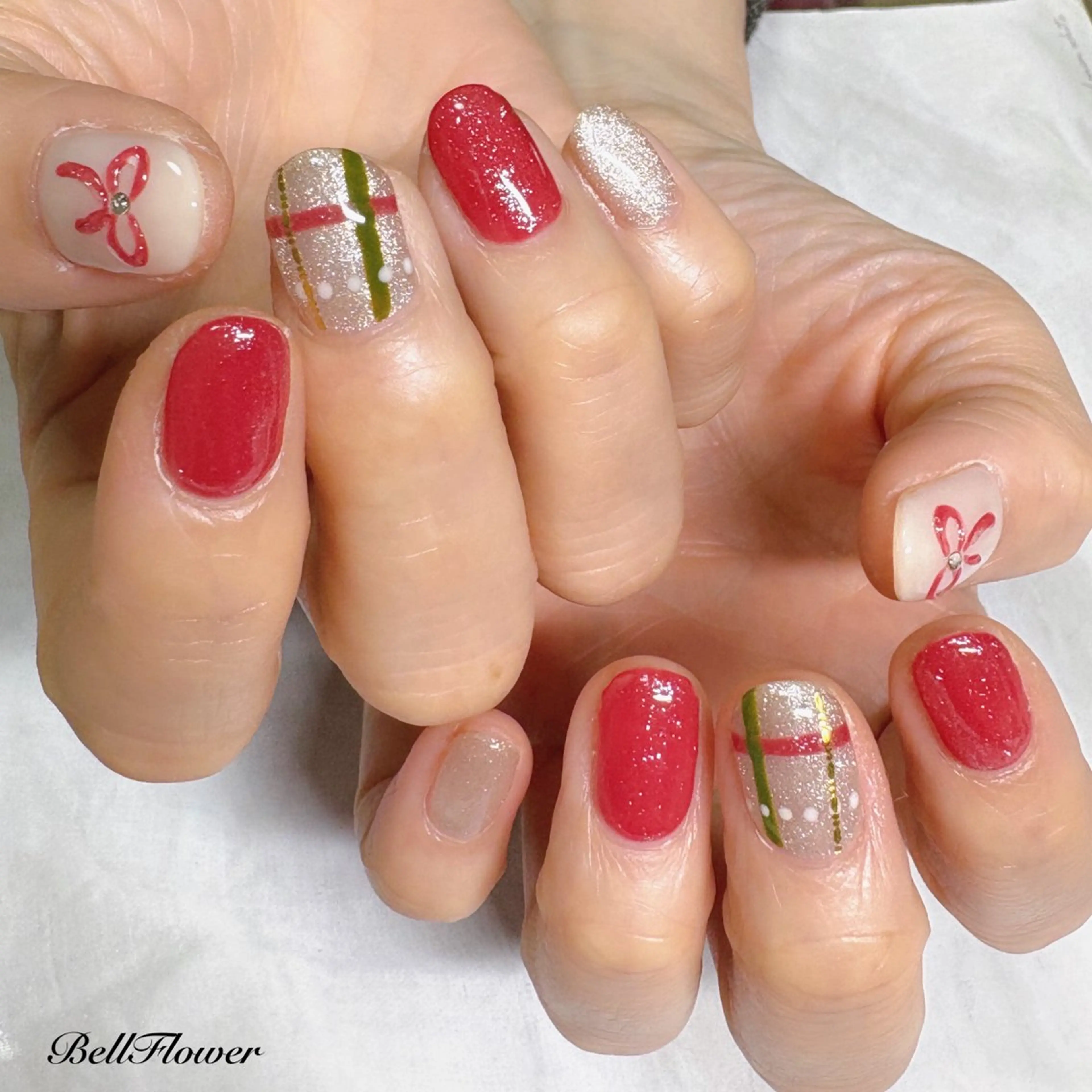 ネイル ハンドネイル Bell Flowerのネイルデザイン