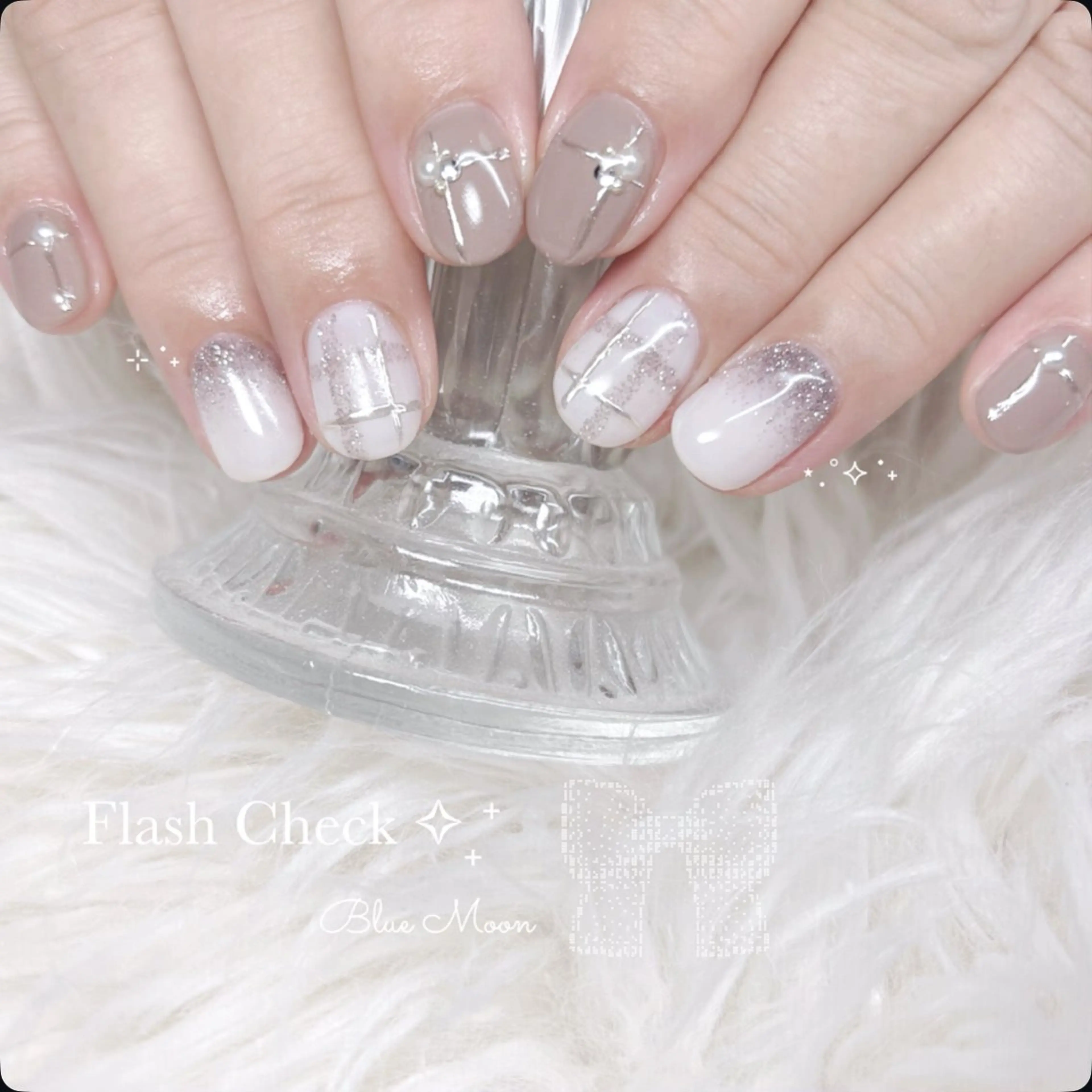ネイル ミラーネイル ハンドネイル フットネイル ハンドケア nail salon Blue Moonのネイルデザイン
