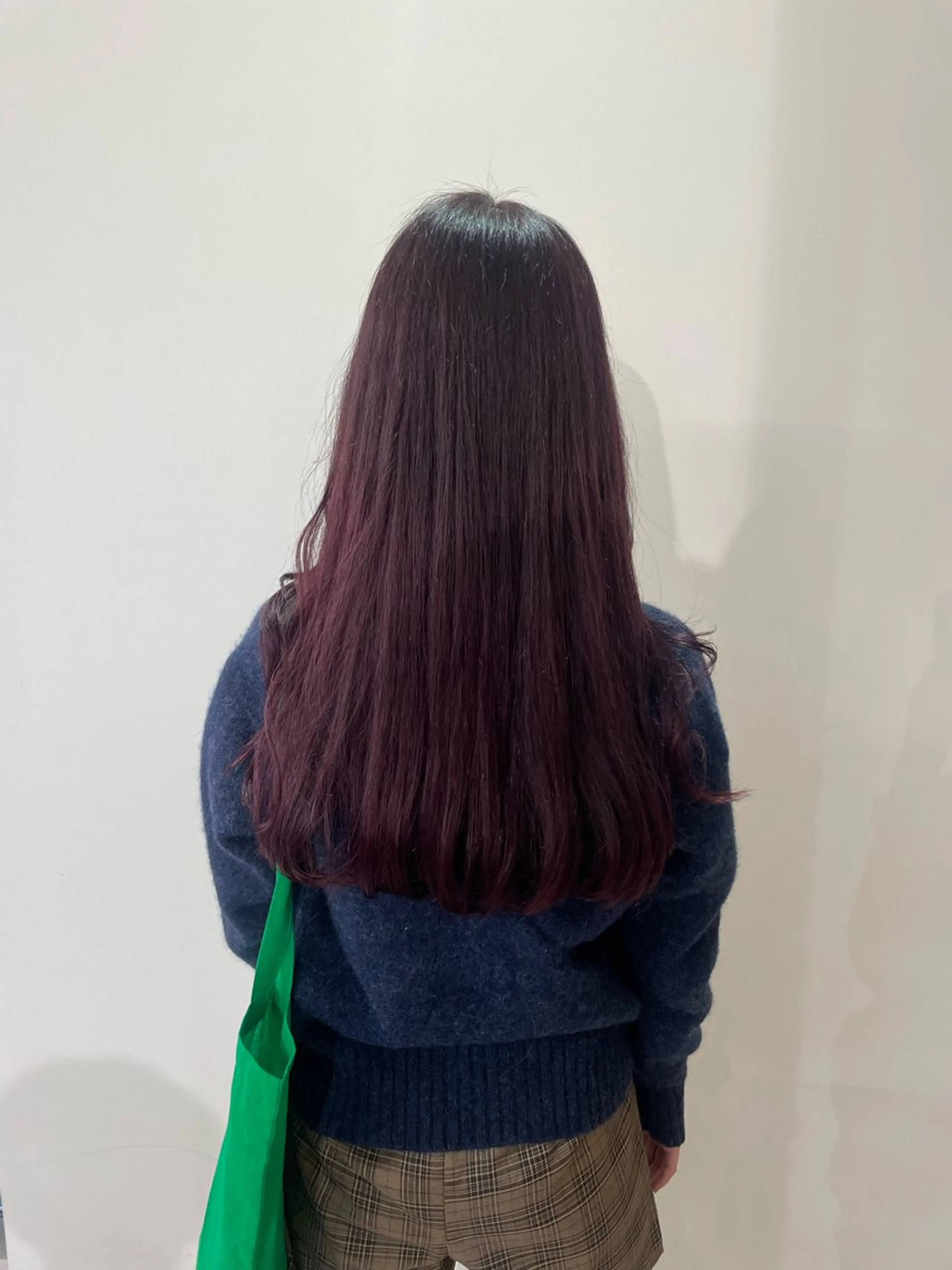 ロング カラー ブリーチ ケアブリーチ 透明感カラー ハイトーンカラー 顔まわりレイヤー ヘアカラー トリートメント nonoka オリーブ/レイヤーのヘアスタイル