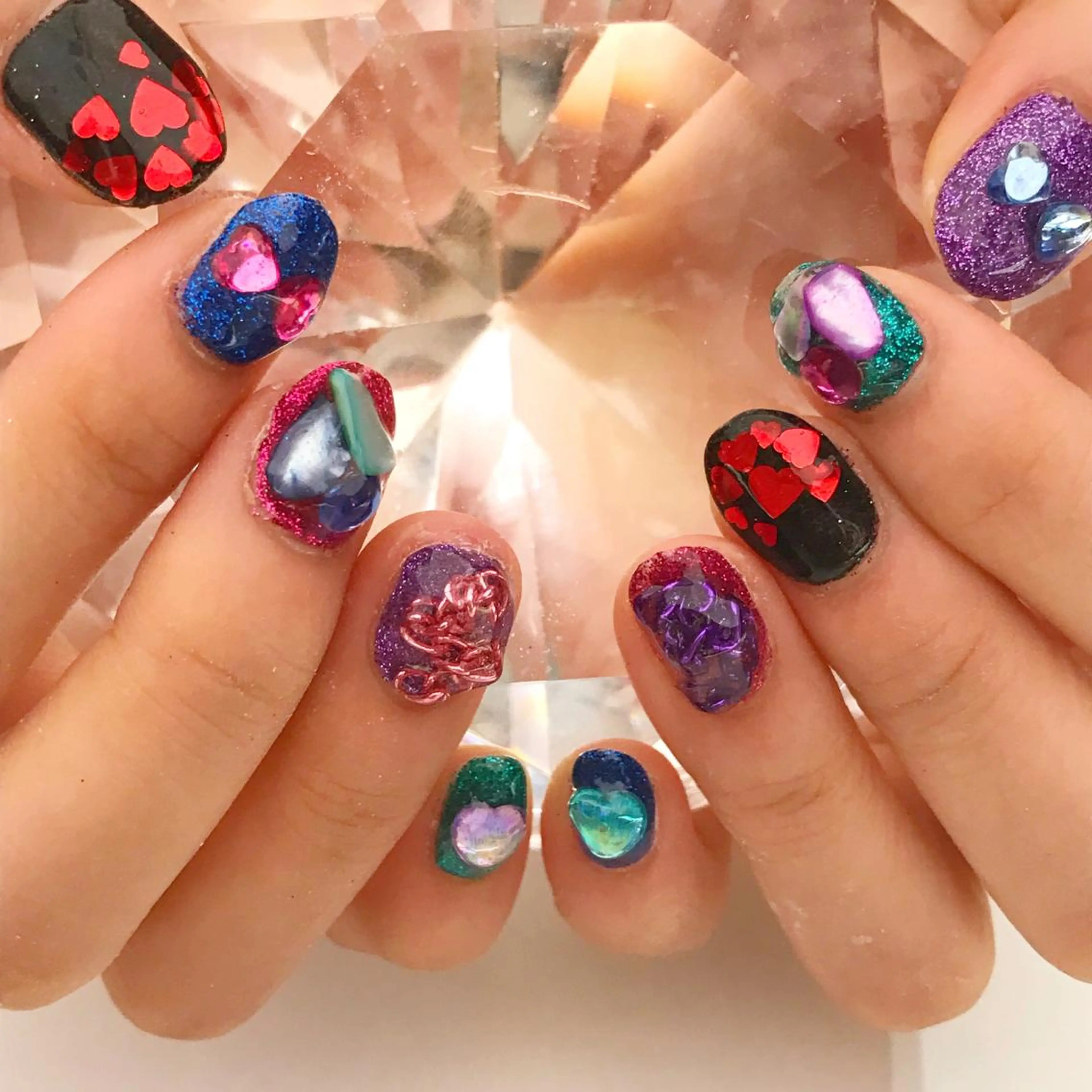 ネイル ジェルネイル ラメ(グリッター) ストーンネイル YUN 💅のネイルデザイン