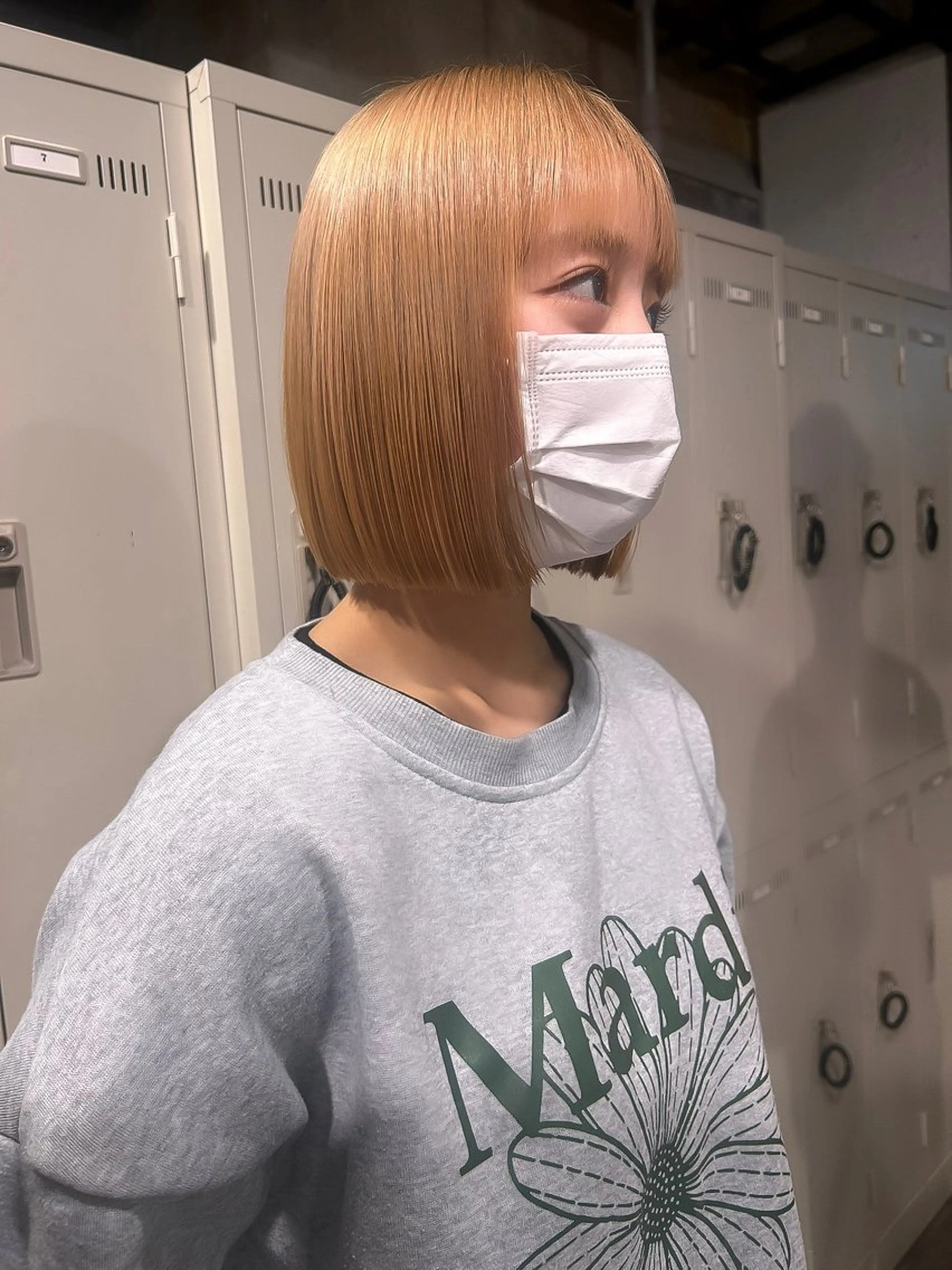 ショート カラー 切りっぱなしボブ ハイトーンカラー ボブ 韓国風ヘア 【縮毛矯正ブリーチ】 MANATO🌈のヘアスタイル