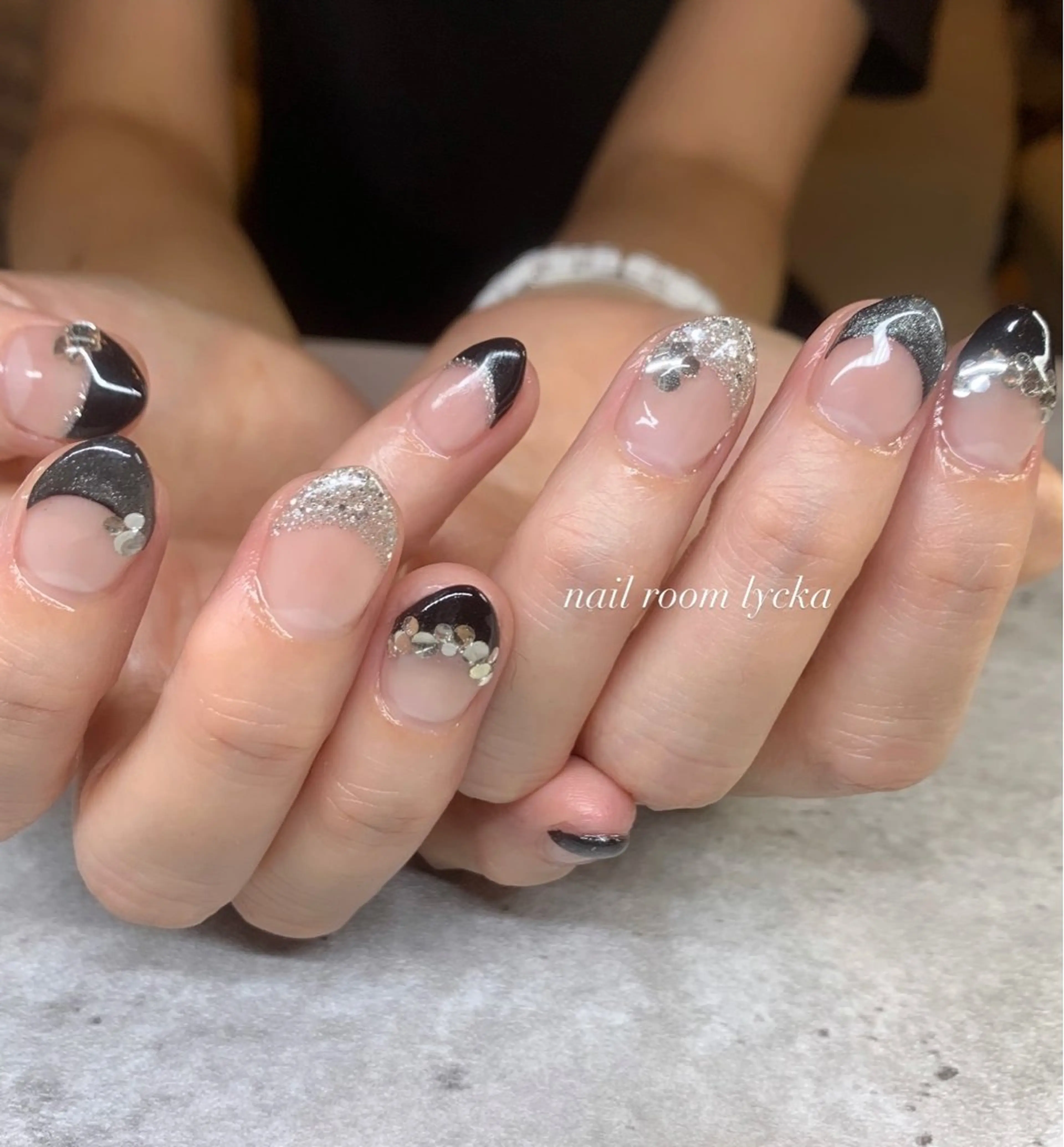 ネイル ﾈｲﾙﾙｰﾑﾘｯｶ 𝐦𝐚𝐲𝐮のネイルデザイン