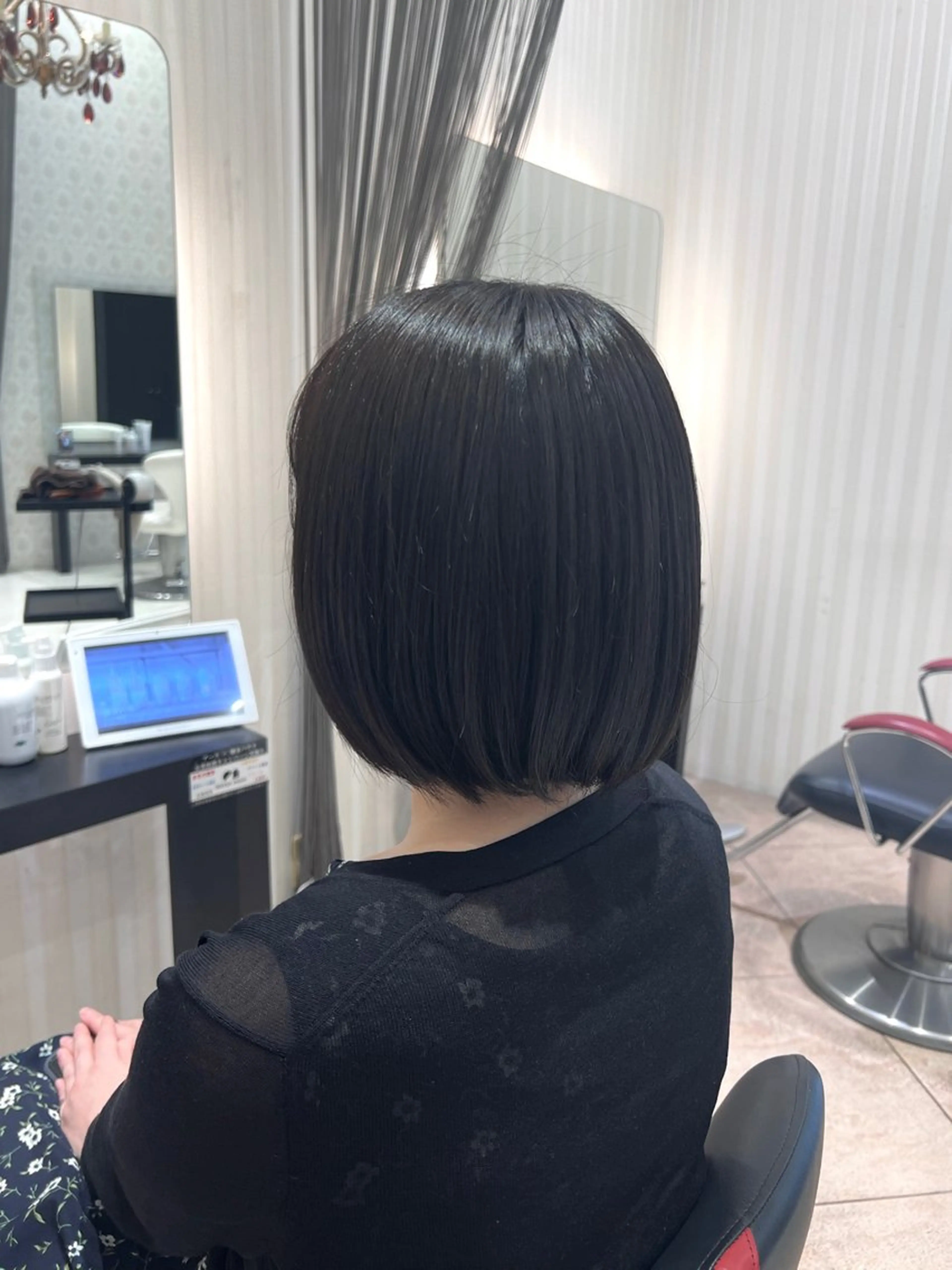 カラー 松原 梨華のヘアスタイル