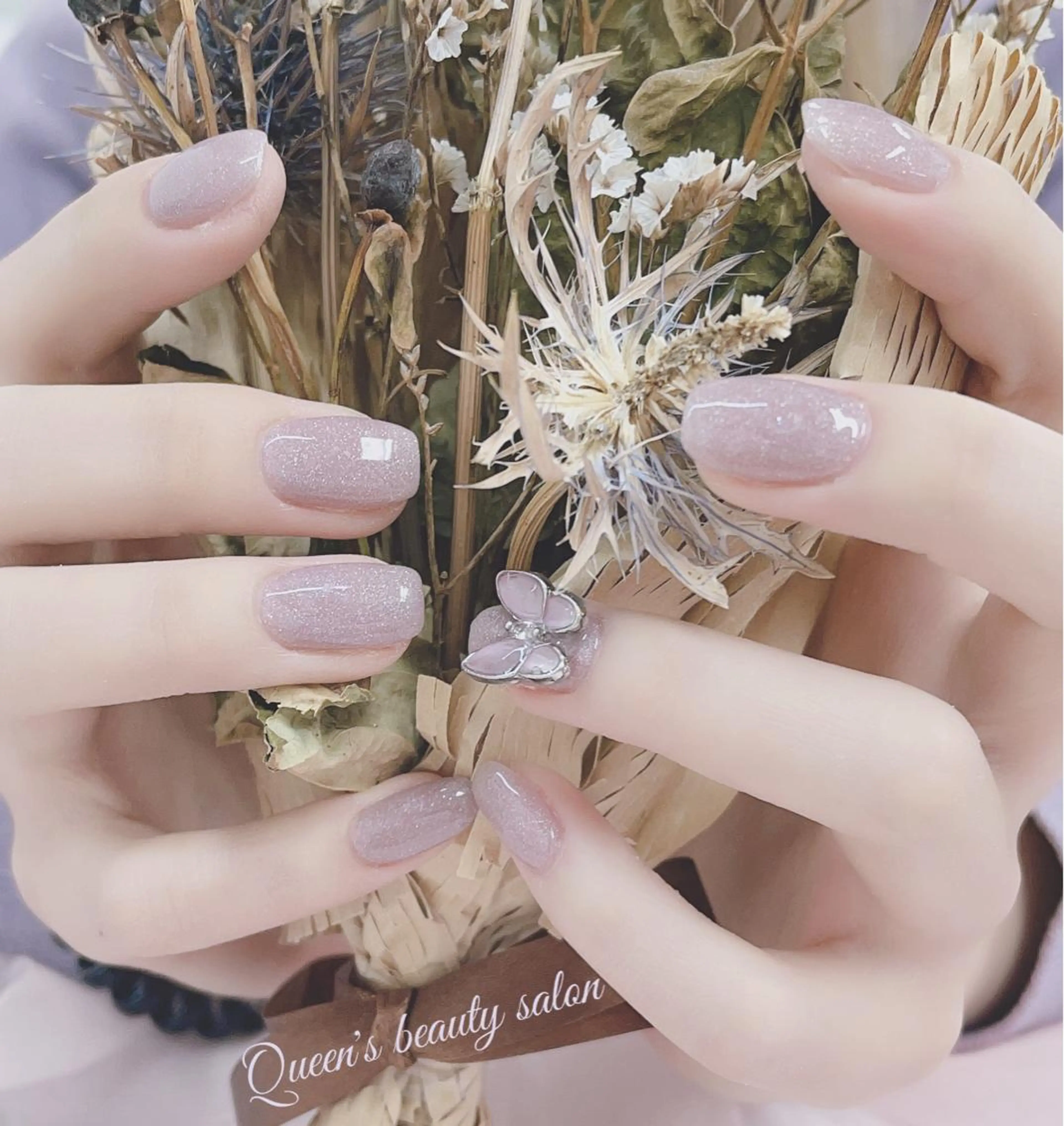 ネイル ハンドネイル Queens ciciのネイルデザイン