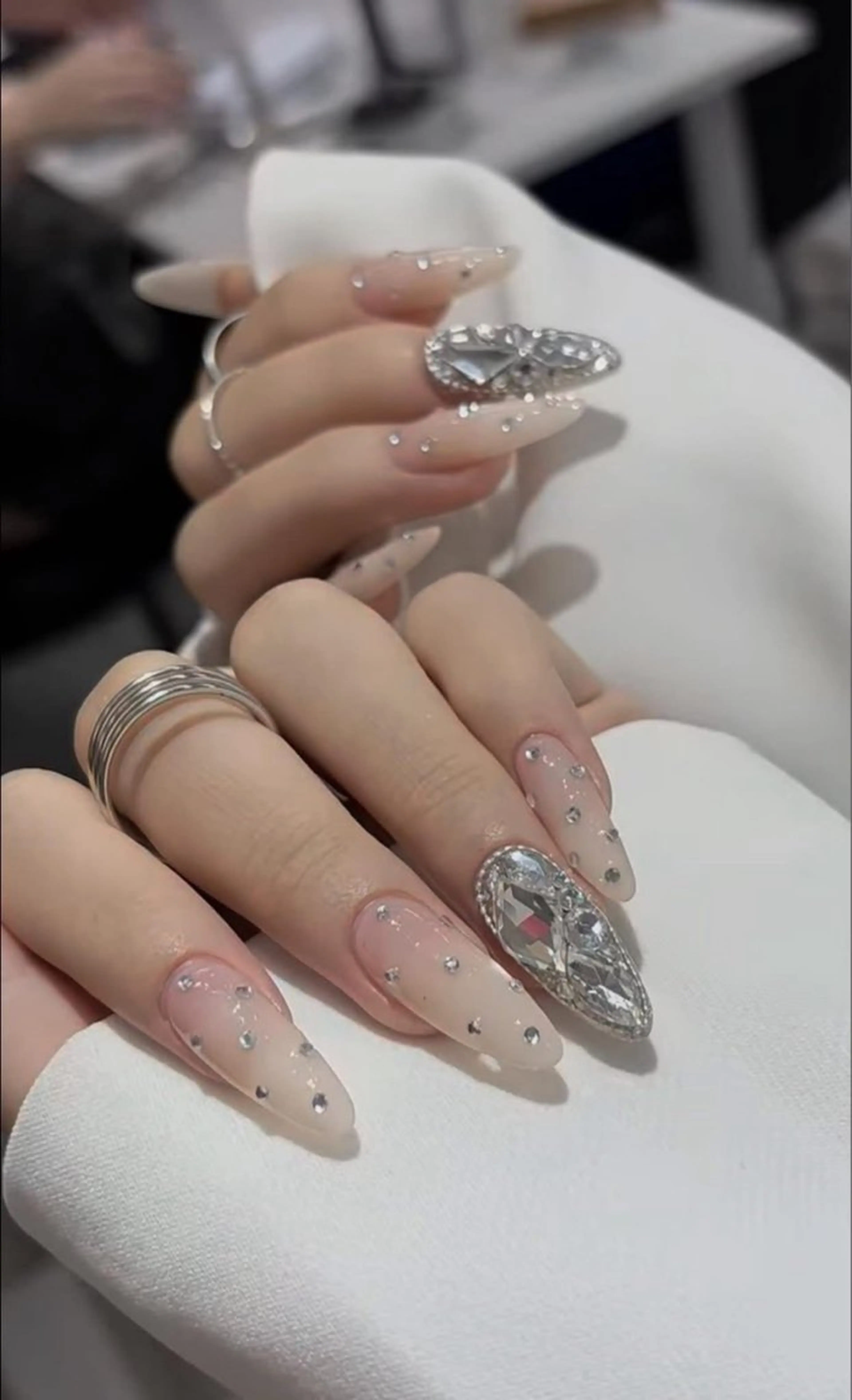 ネイル フレンチネイル ジェルネイル マグネットネイル 持ち込み ニュアンスネイル ハンドネイル Ribbonnail salonのネイルデザイン