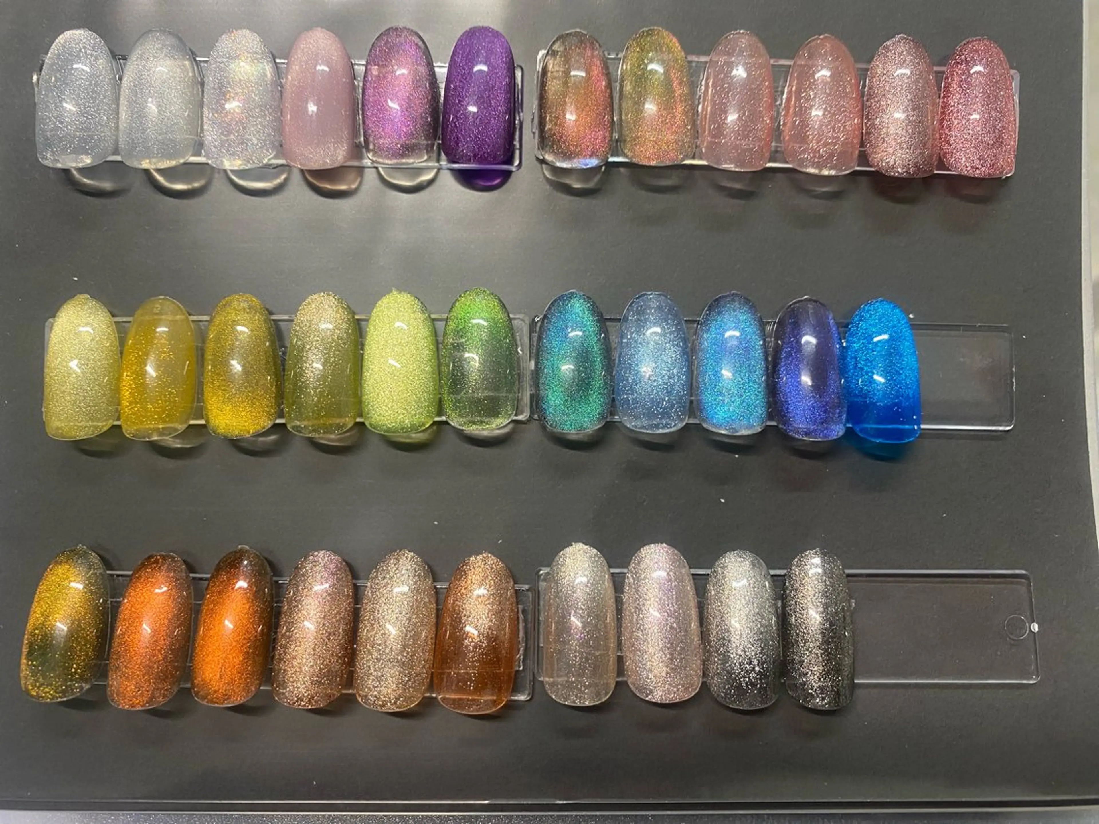 ネイル マグネットネイル Nail&Eyelash epa 仙台駅前店所属・さとう のぞみのネイルデザイン