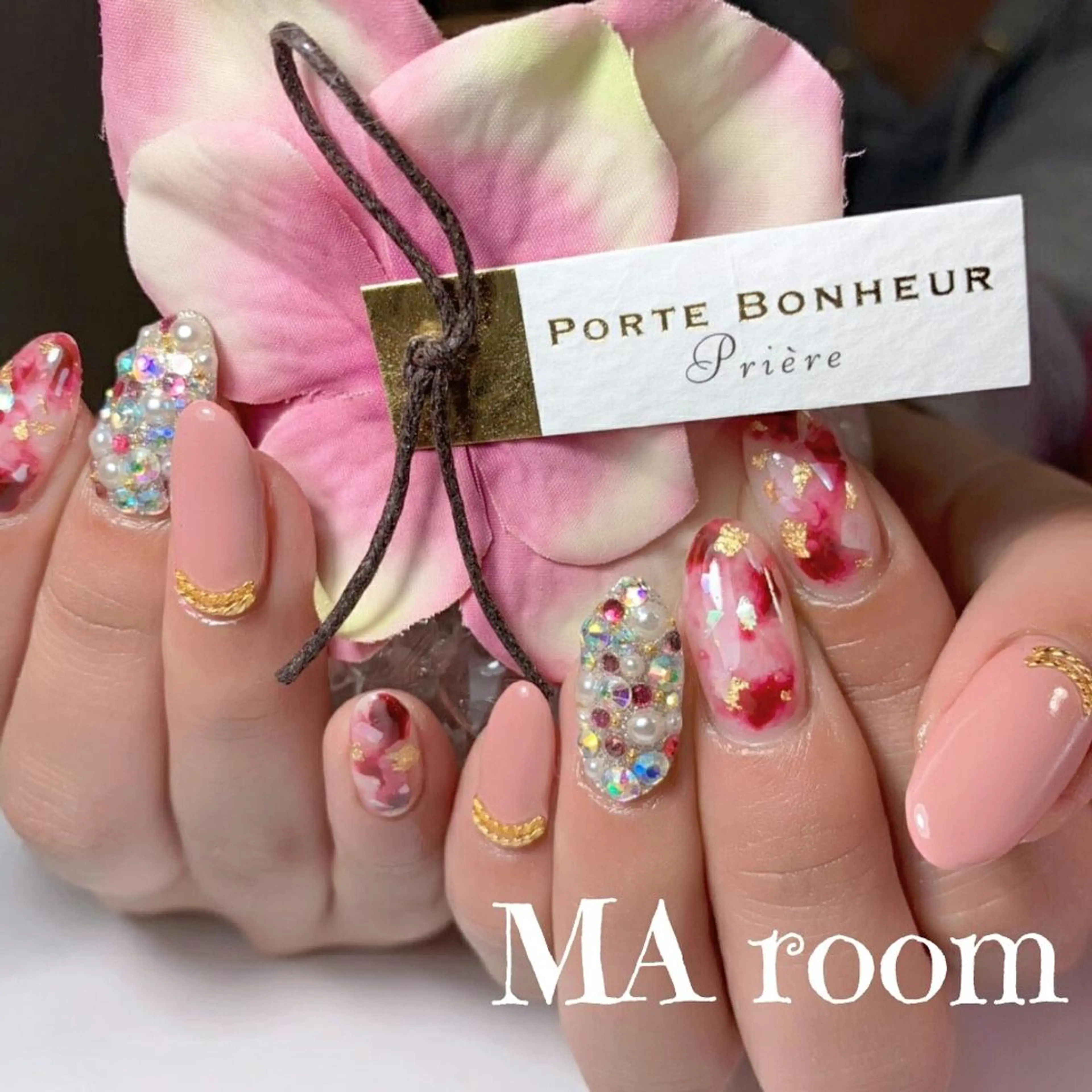 ネイル ＆MERCI所属・&MERCI nail maoのネイルデザイン
