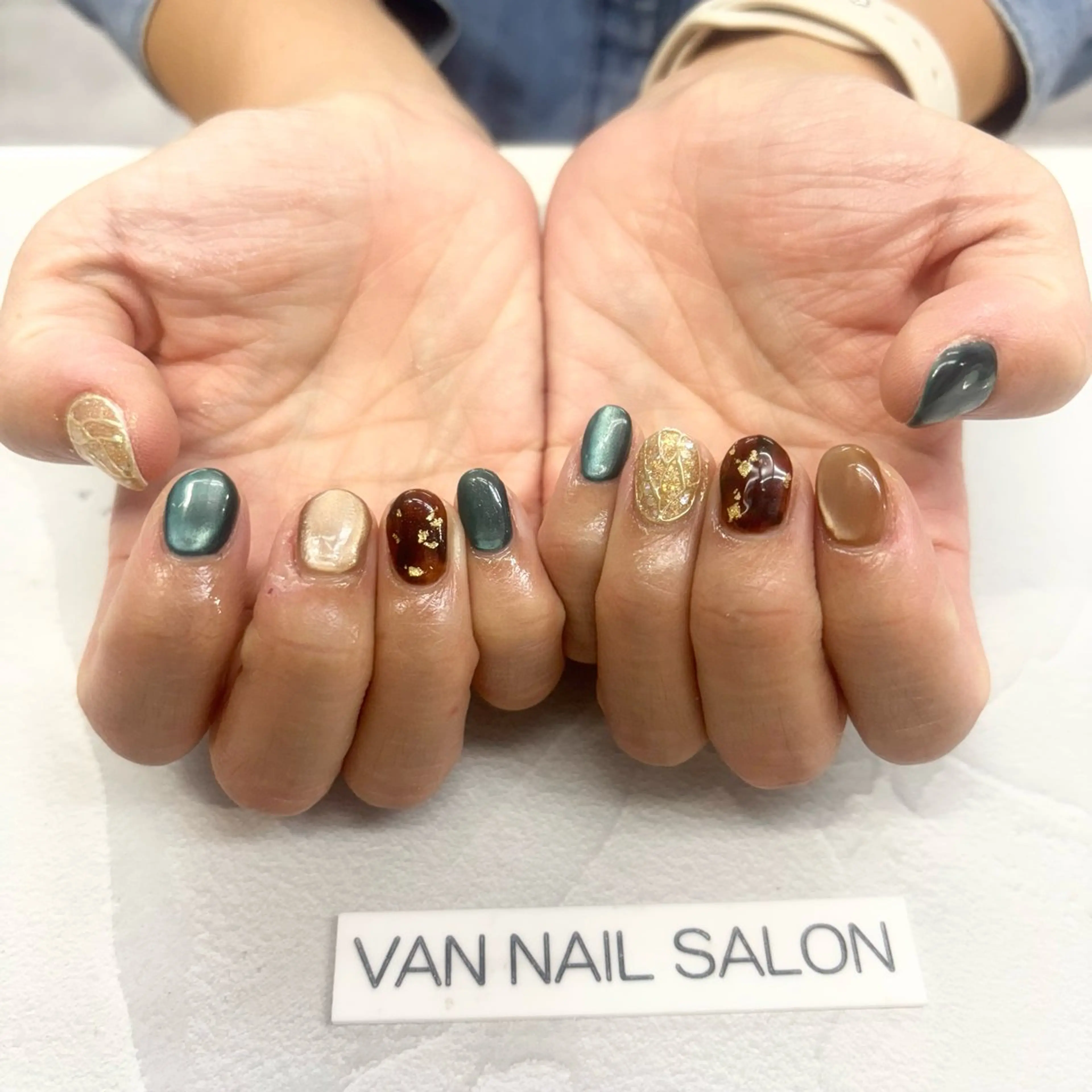 ネイル VANNAILSALON 本厚木店所属・VANNAIL 本厚木店のネイルデザイン