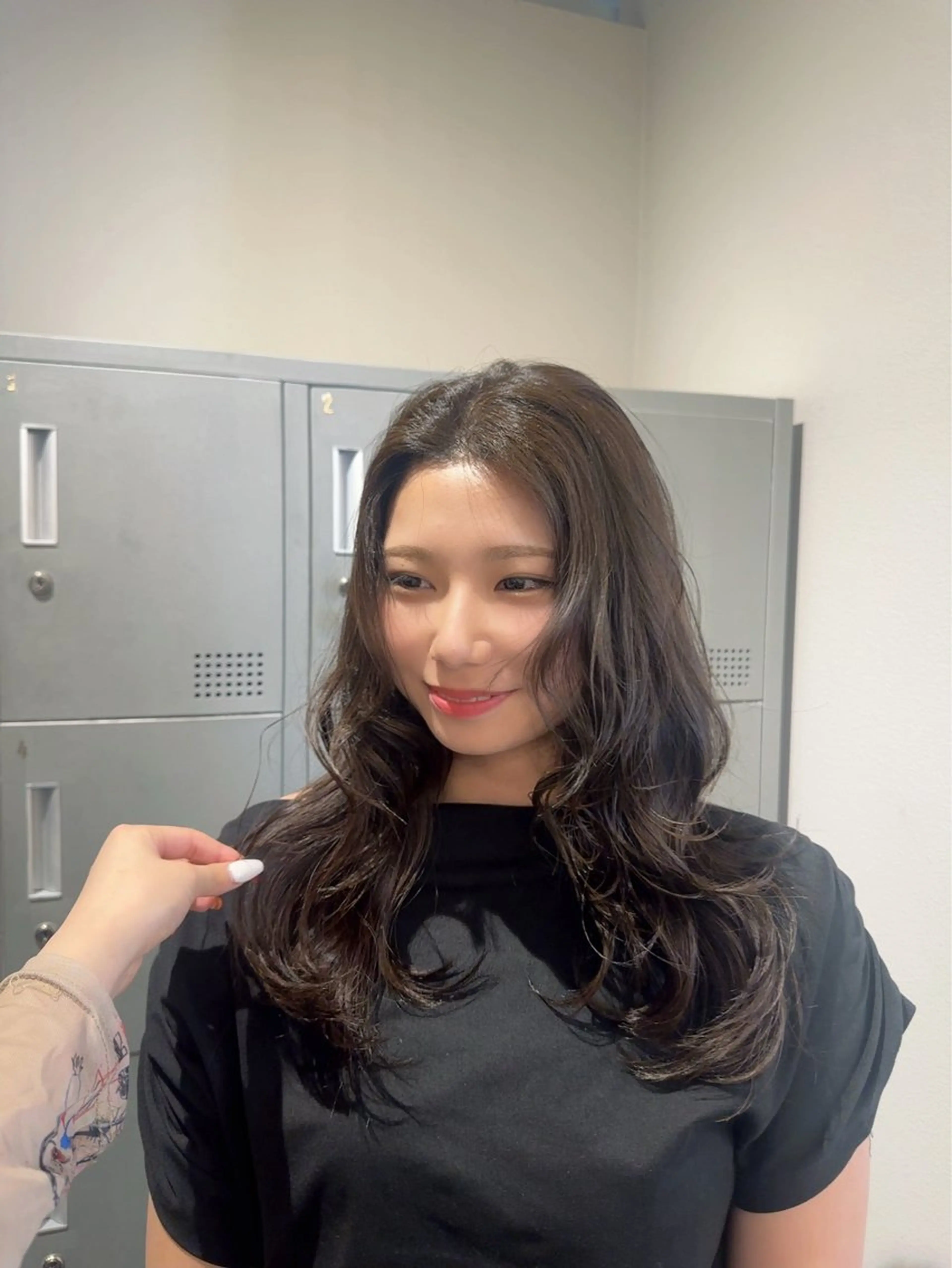 ロング 透け感オリーブ/レイ ヤーカット/KaHoのヘアスタイル