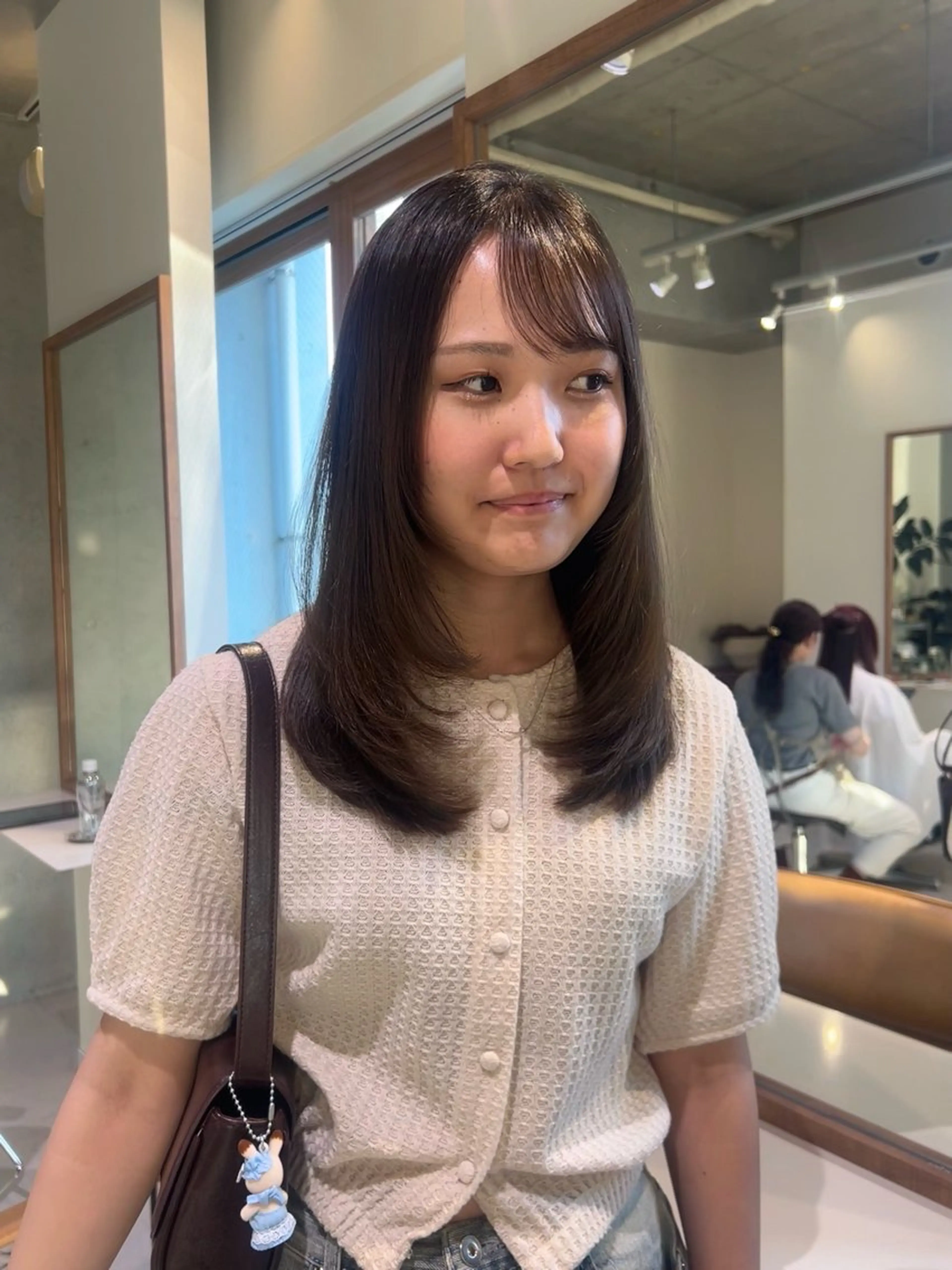 ミディアム レイヤーカット カット ヘアカラー トリートメント レイヤーカット/ツヤ 縮毛矯正/アチワのヘアスタイル