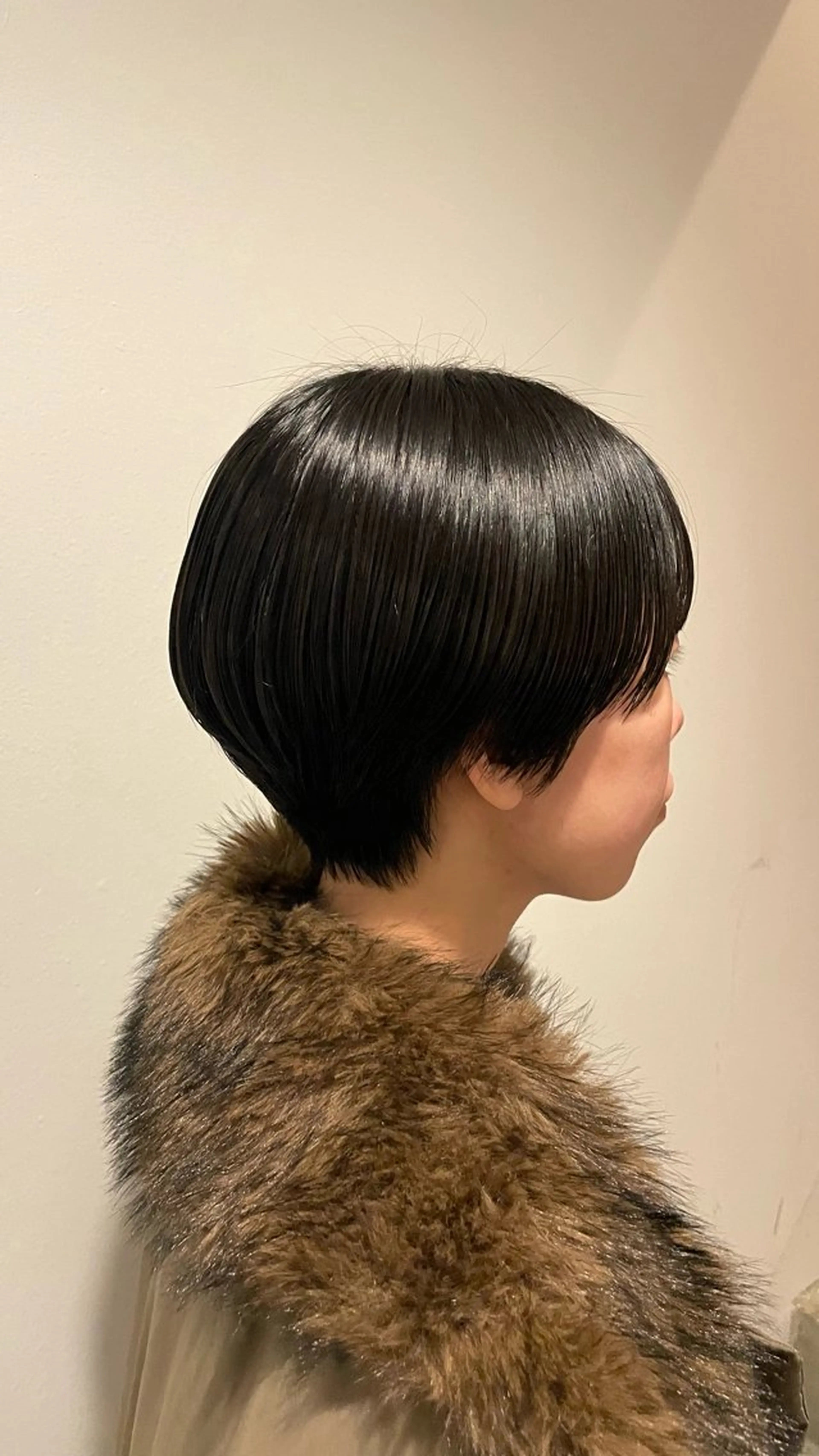ショート ハラダ クルミのヘアスタイル