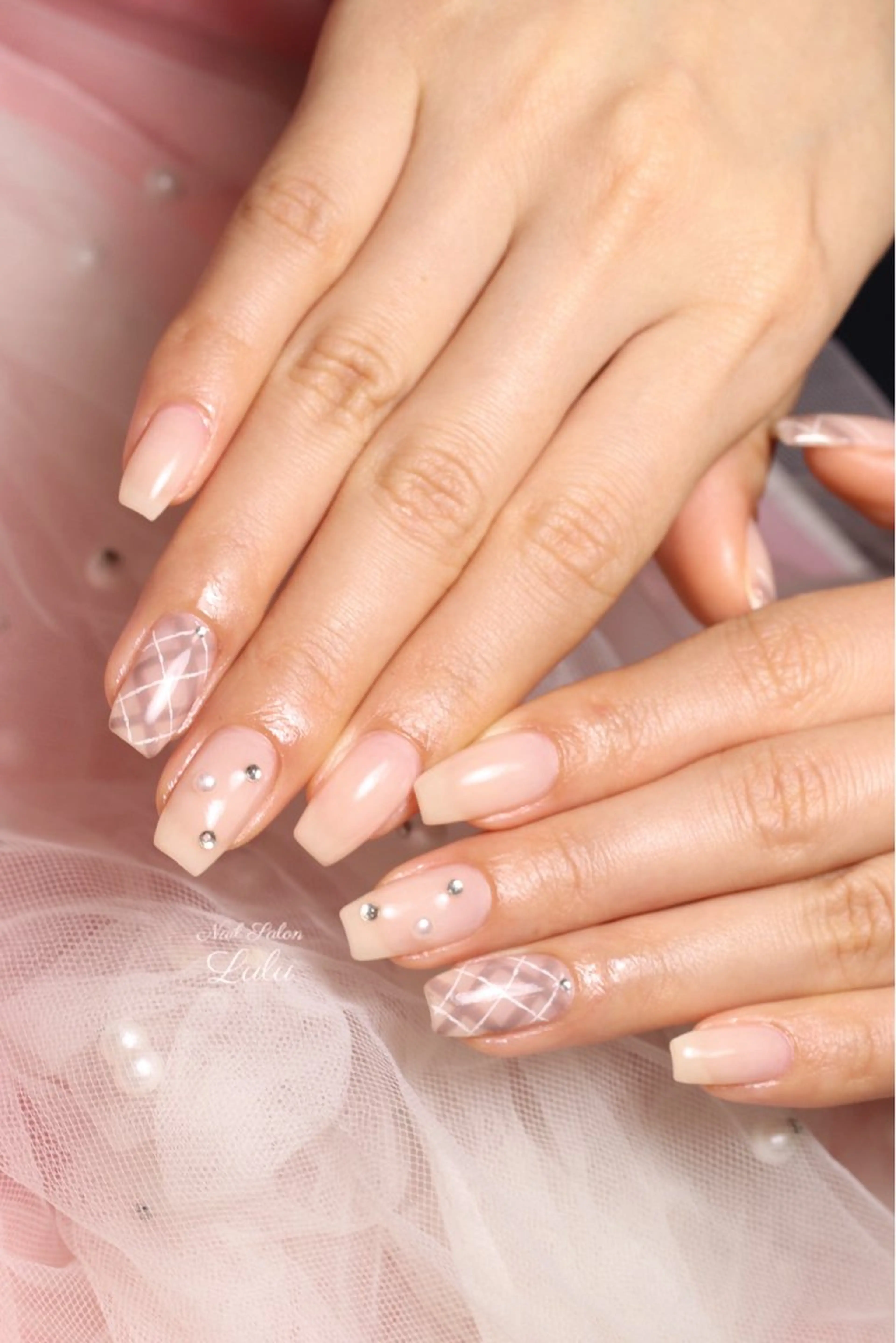 ネイル ハンドネイル Lulu nail salon 南堀江店所属・西村 あやかのネイルデザイン